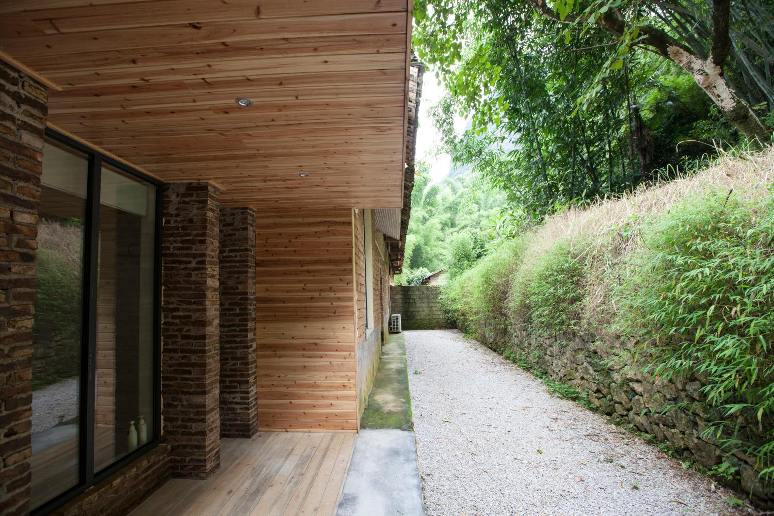 Suite With Garden View photo 3