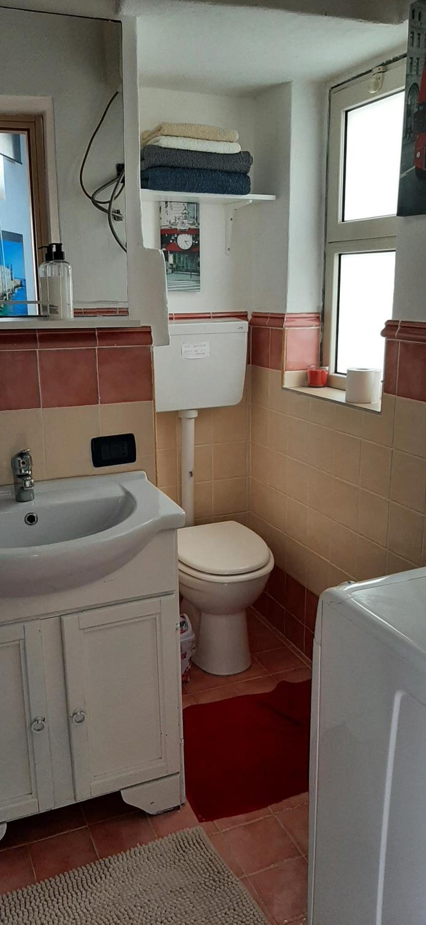 One-Bedroom Apartment - Photo 40