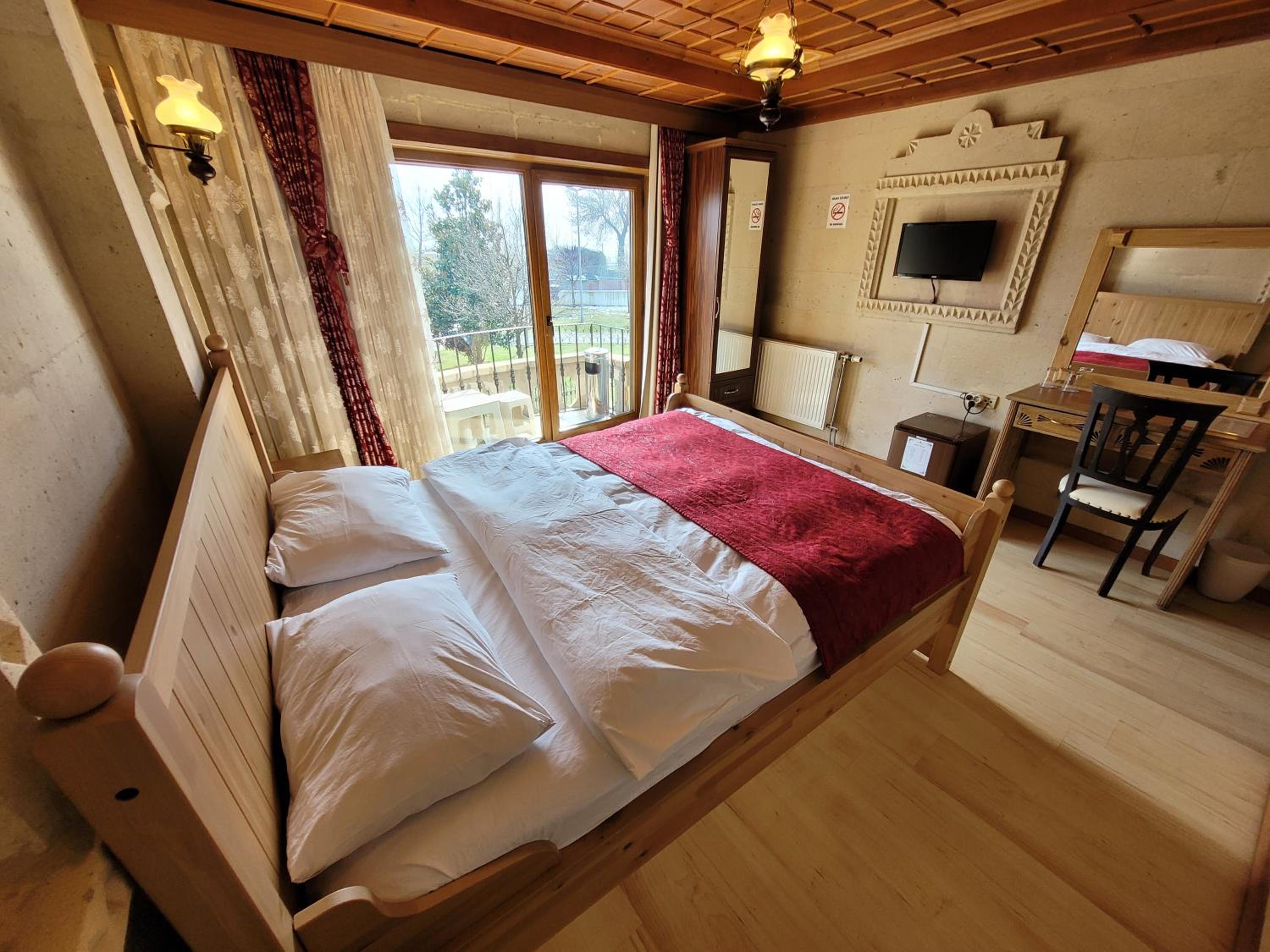 Standard Double Room photo 3