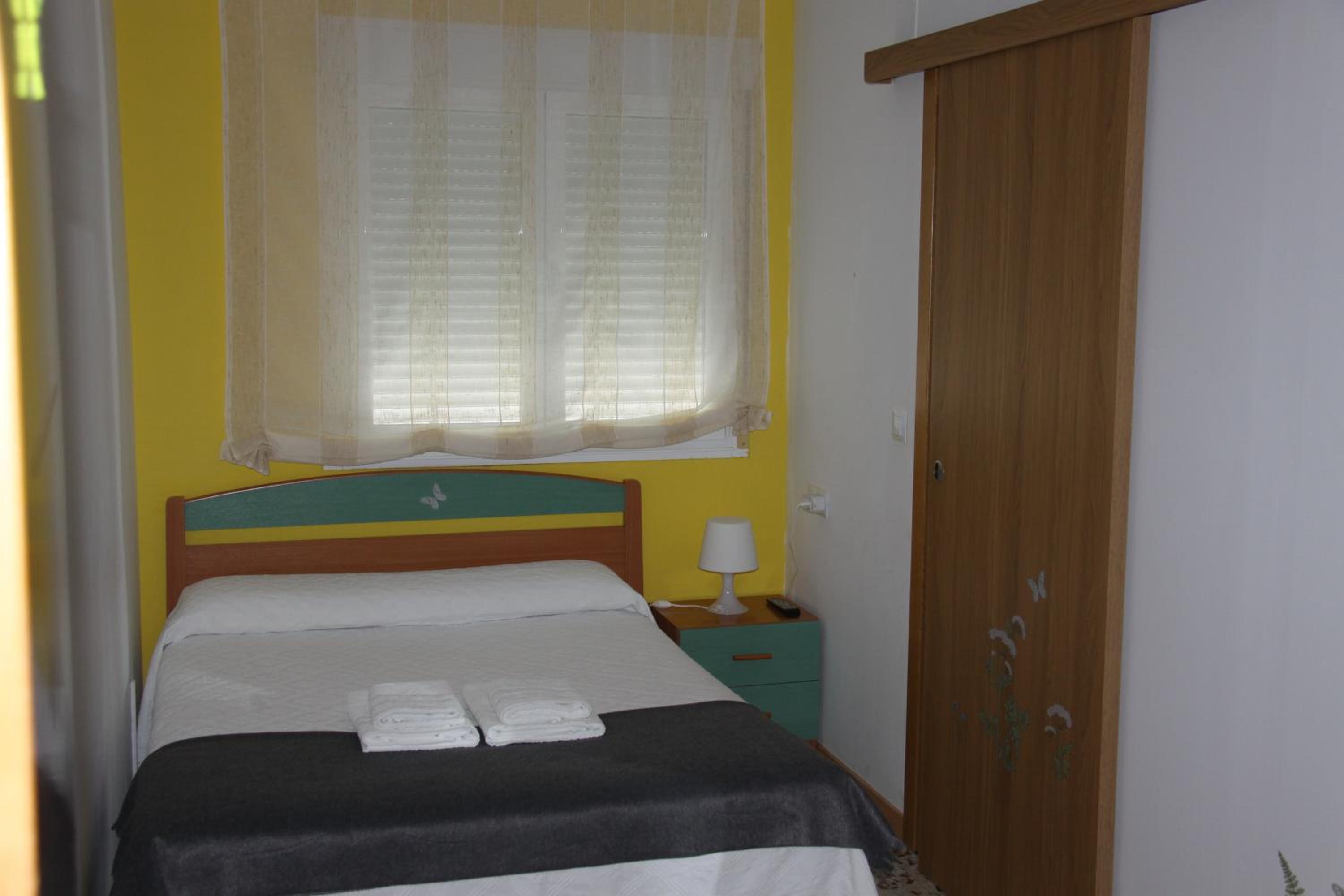 Single Room with Private Bathroom photo 3