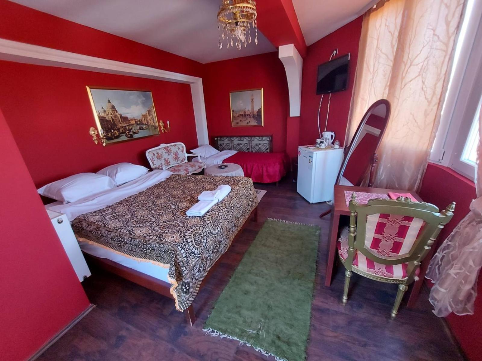 Triple Room with City View photo 2
