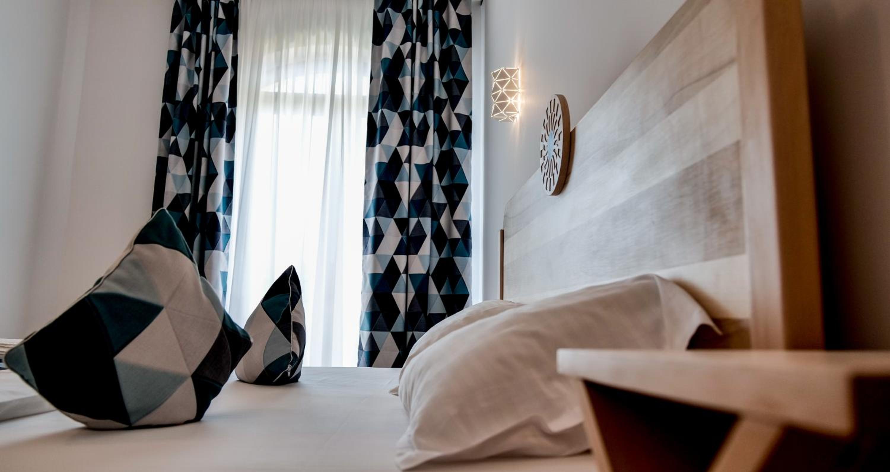 King Room with Balcony - Photo 1