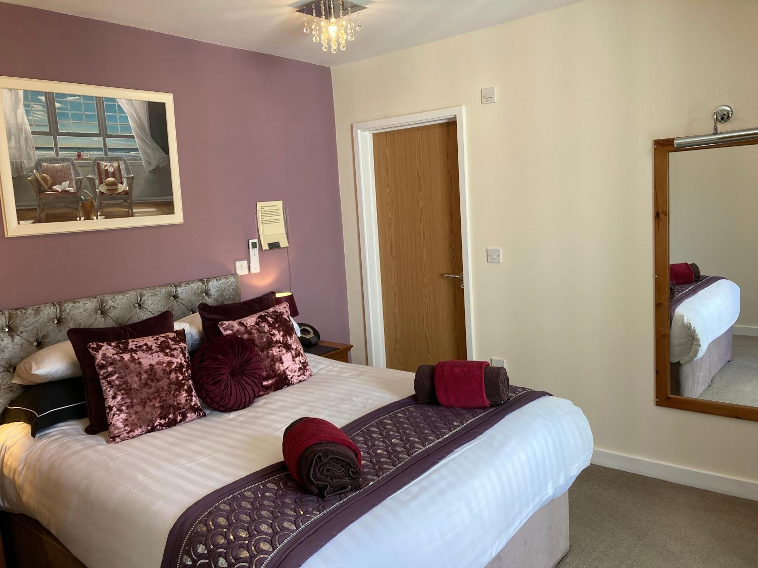 Deluxe Double Room - Photo 1