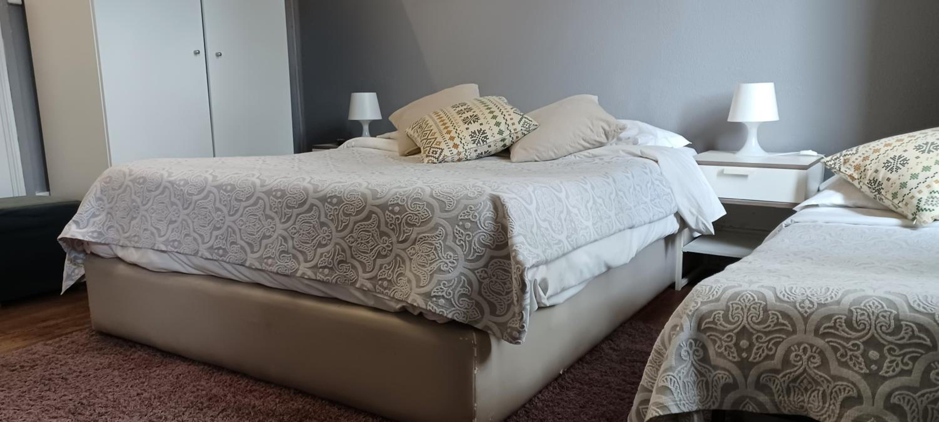Double Room with Extra Bed (3 Adults) photo 3