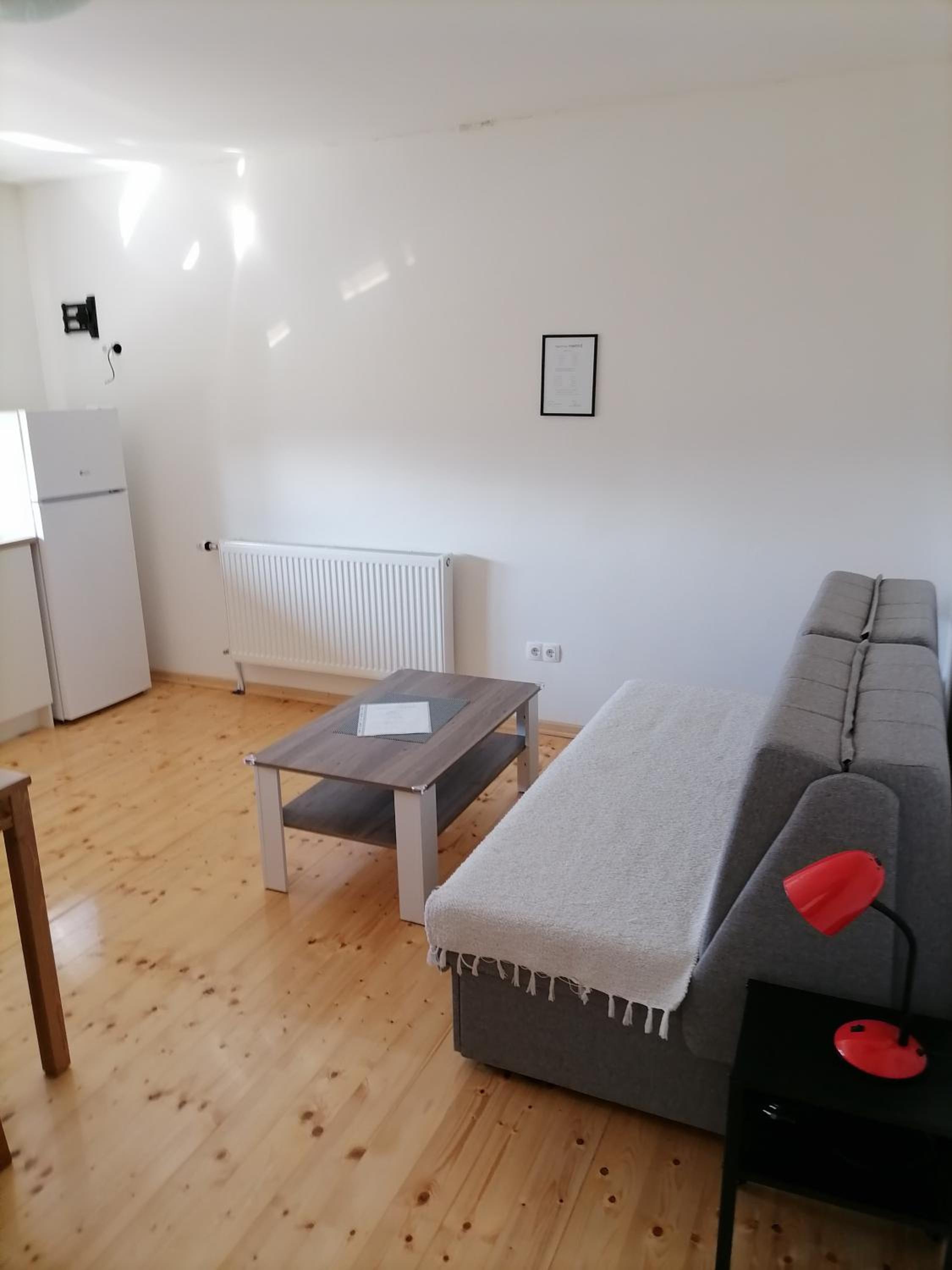 One-Bedroom Apartment photo 2
