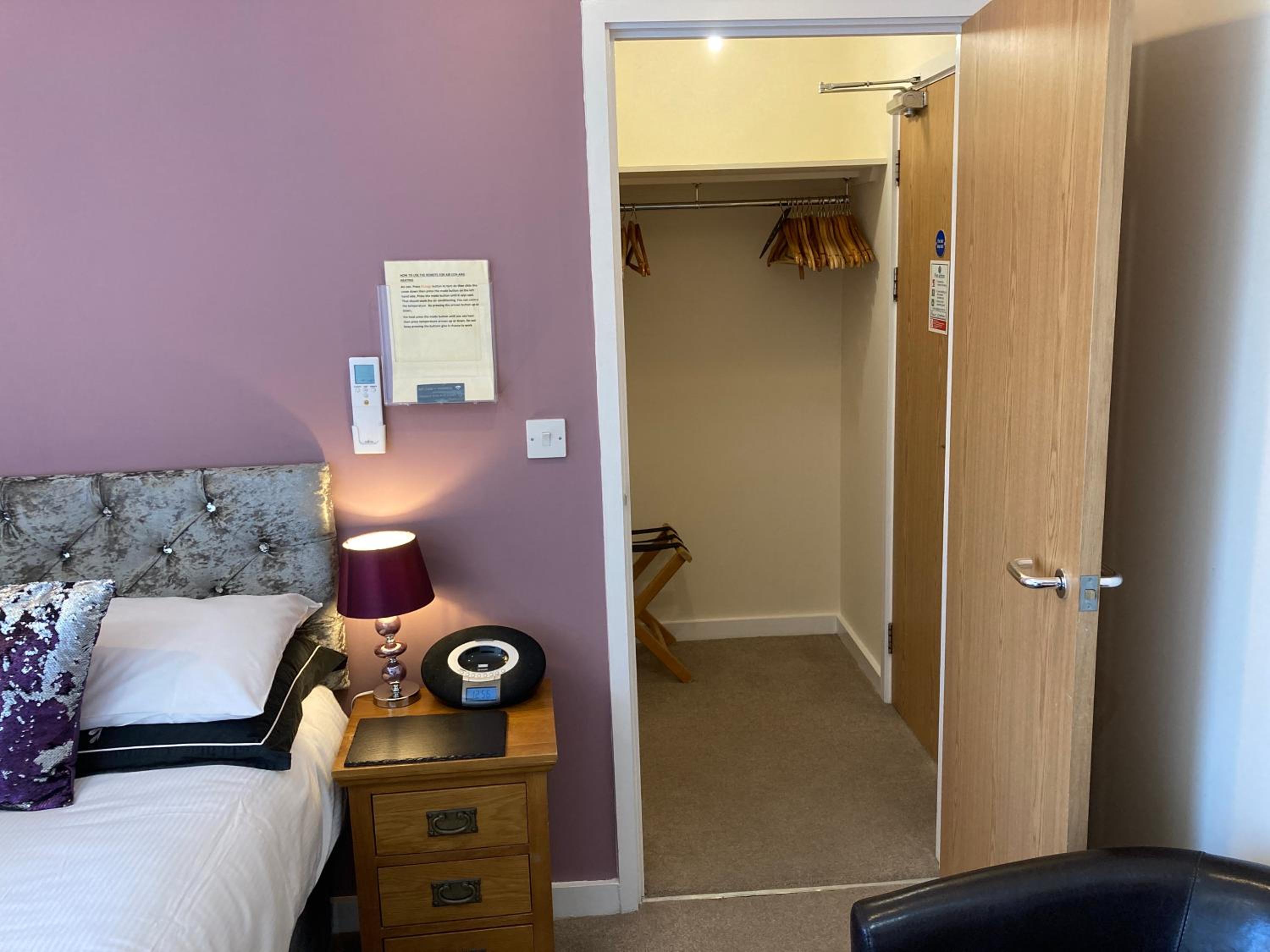 Deluxe Double Room - Photo 10