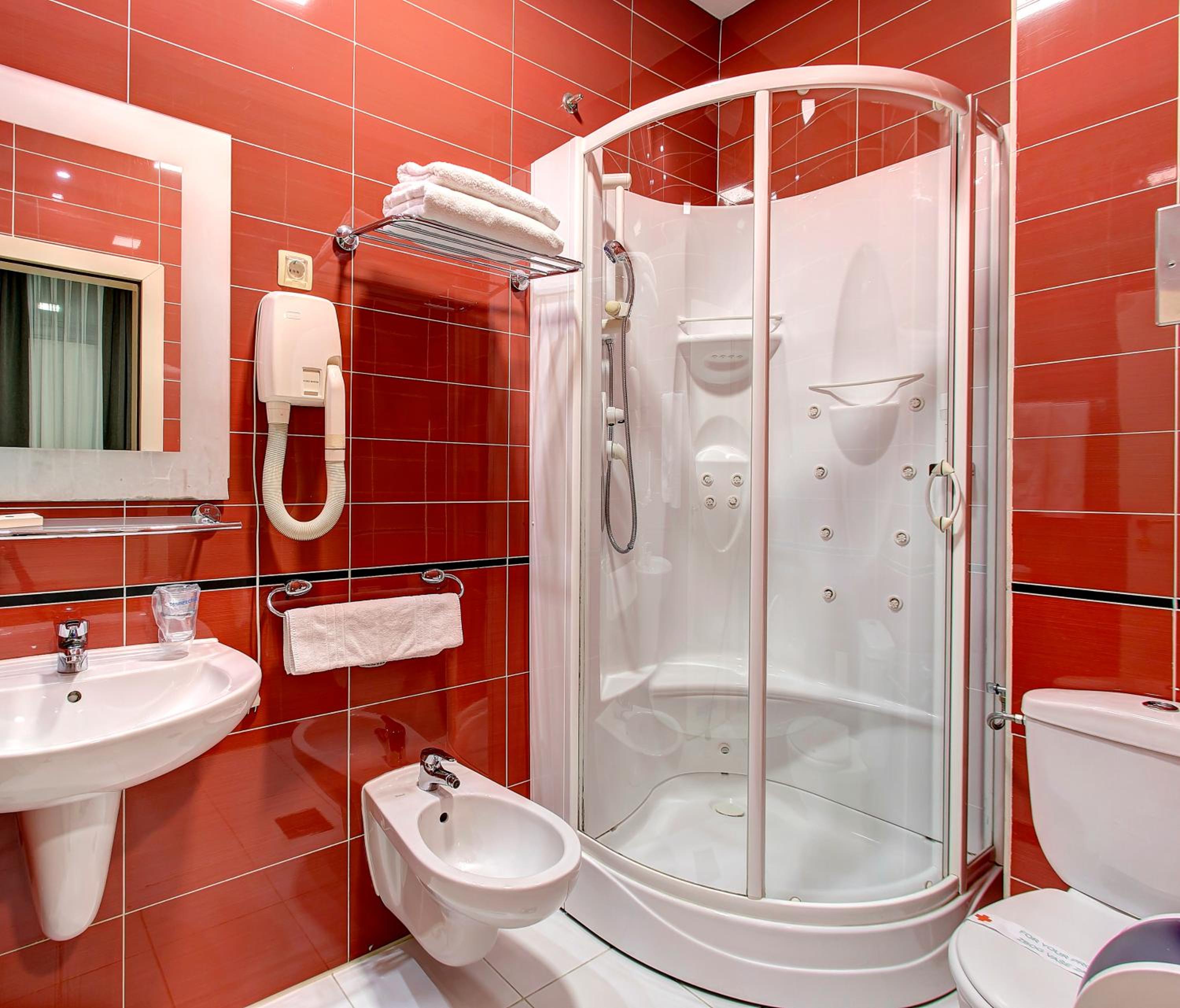 One-Bedroom Suite - Photo 1