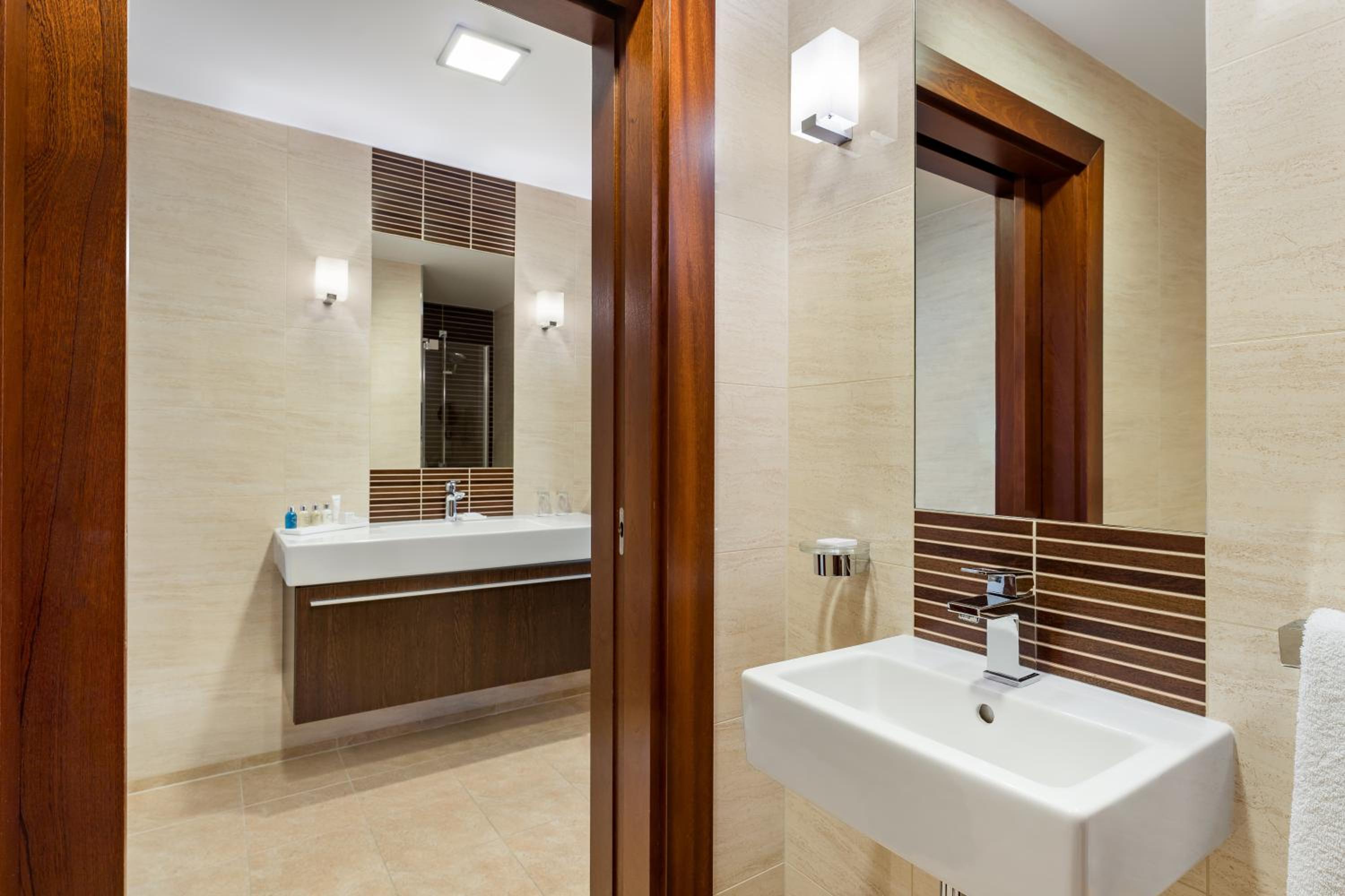Junior Suite with Old Town View - Photo 2