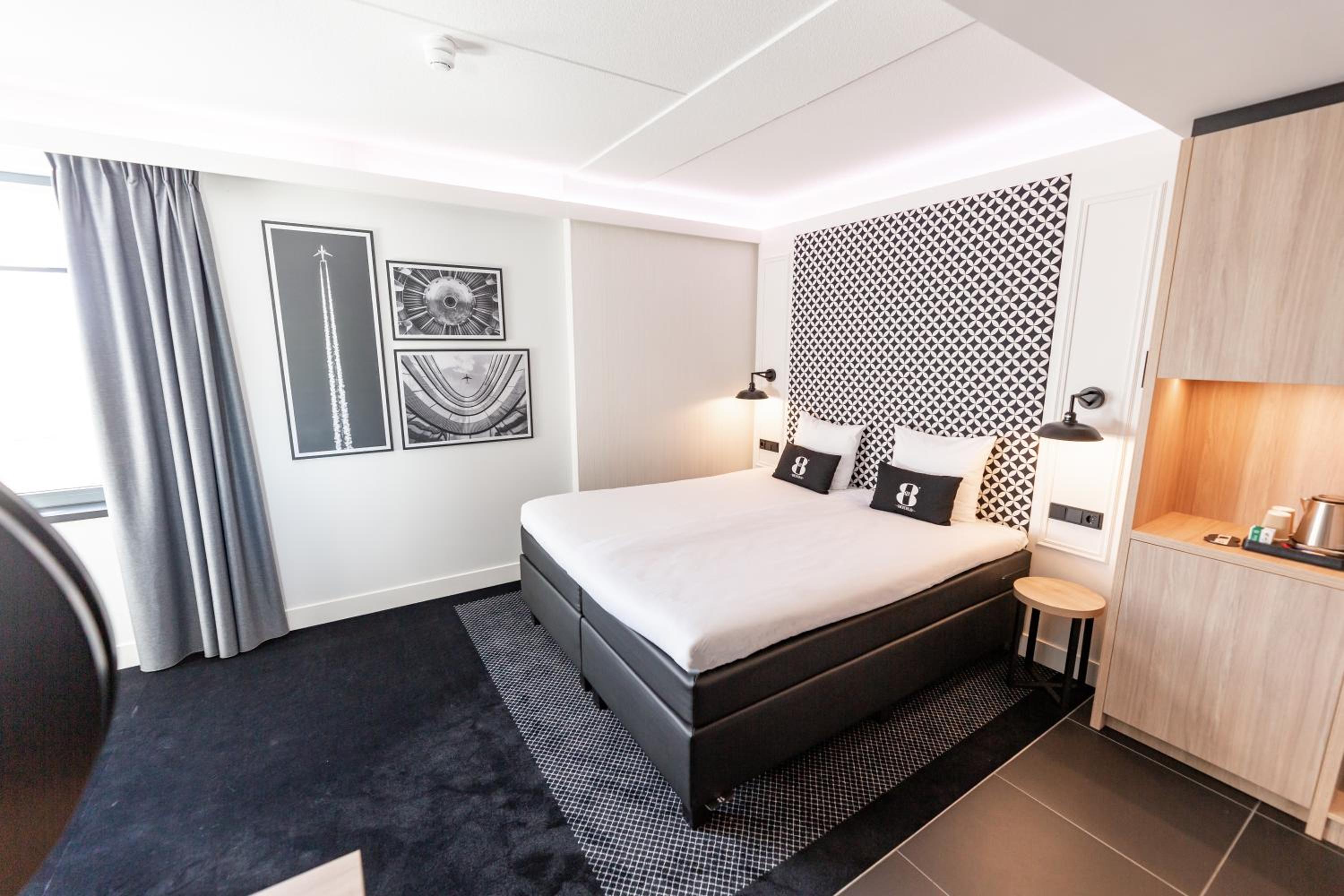 Suite - Photo 6