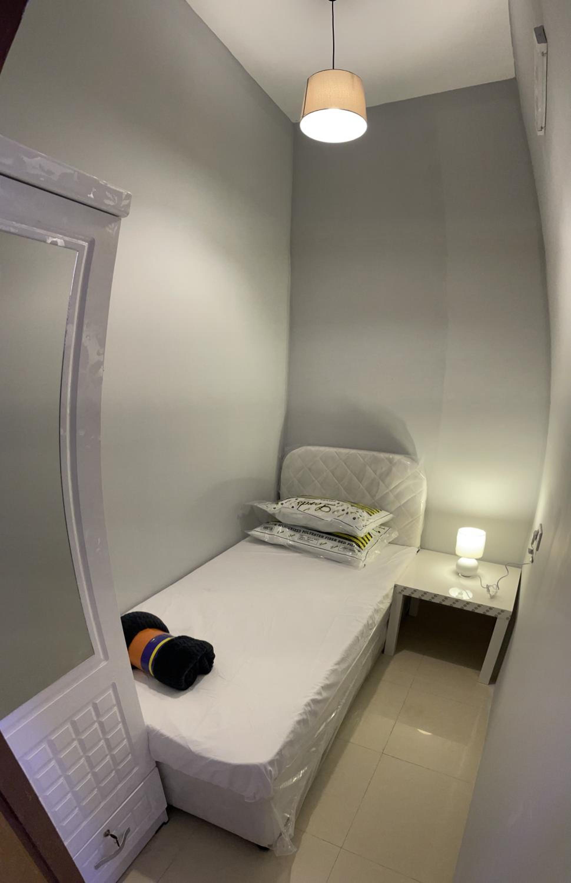 Standard Single Room With Shared Bathroom photo 1