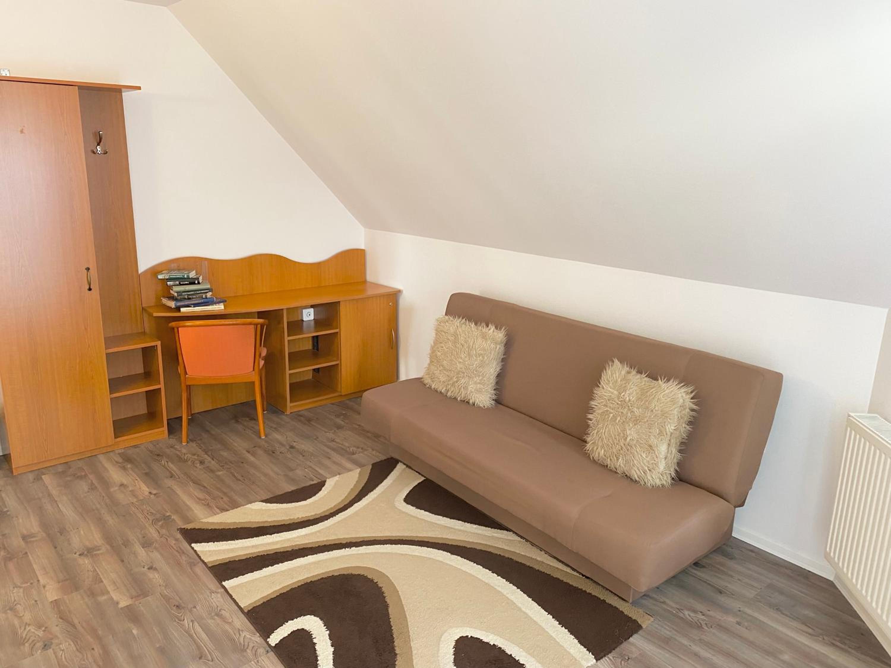 Family Room photo 3