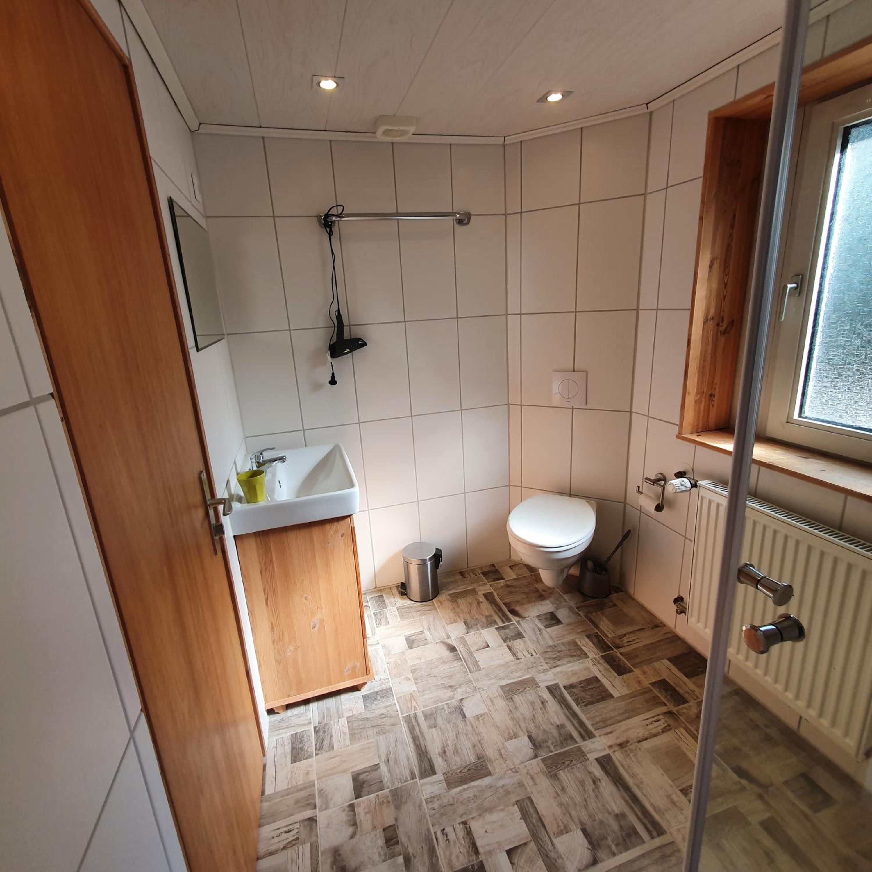 Budget Twin Room photo 2