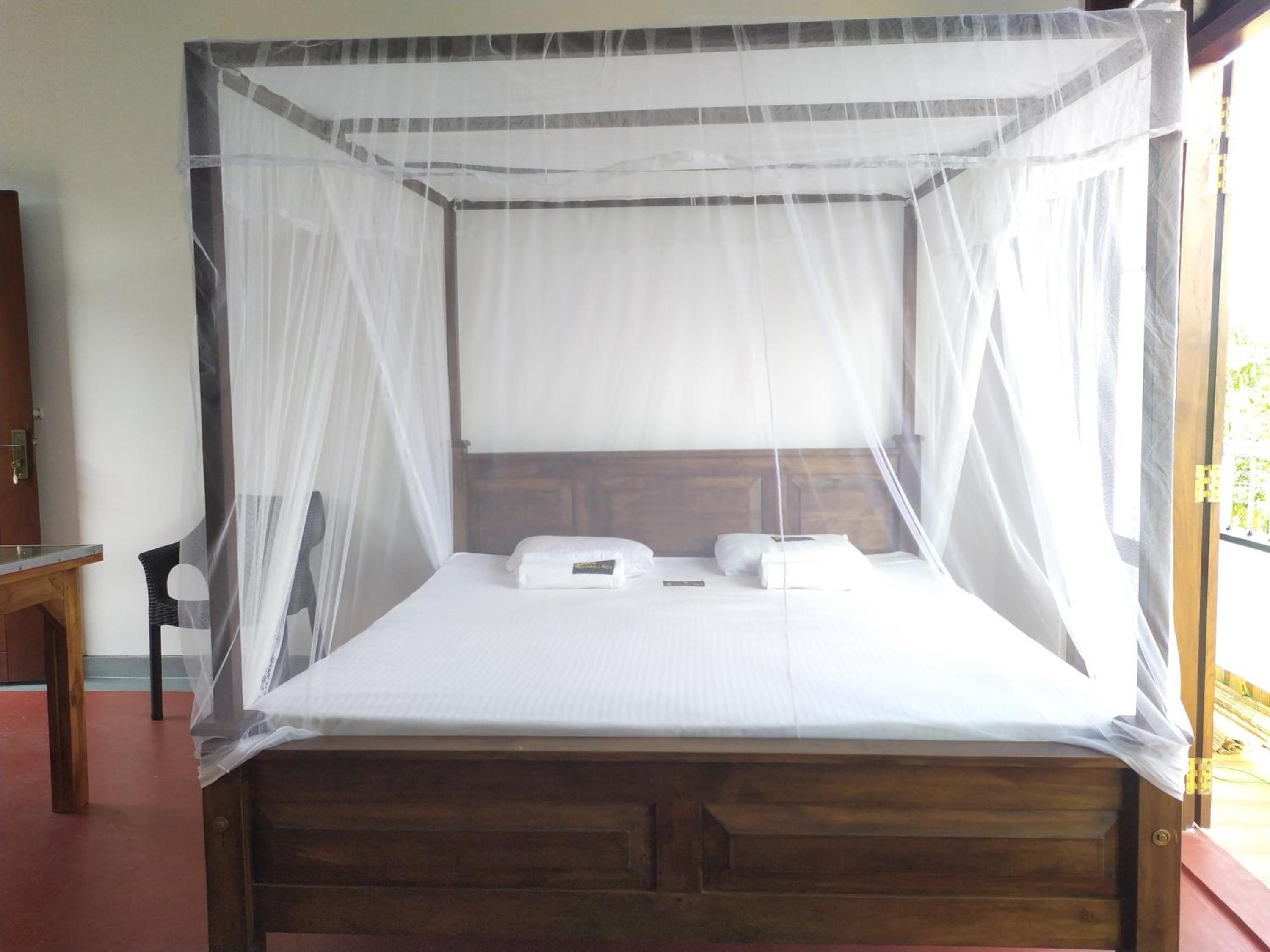 Deluxe Double Room with Balcony photo 2