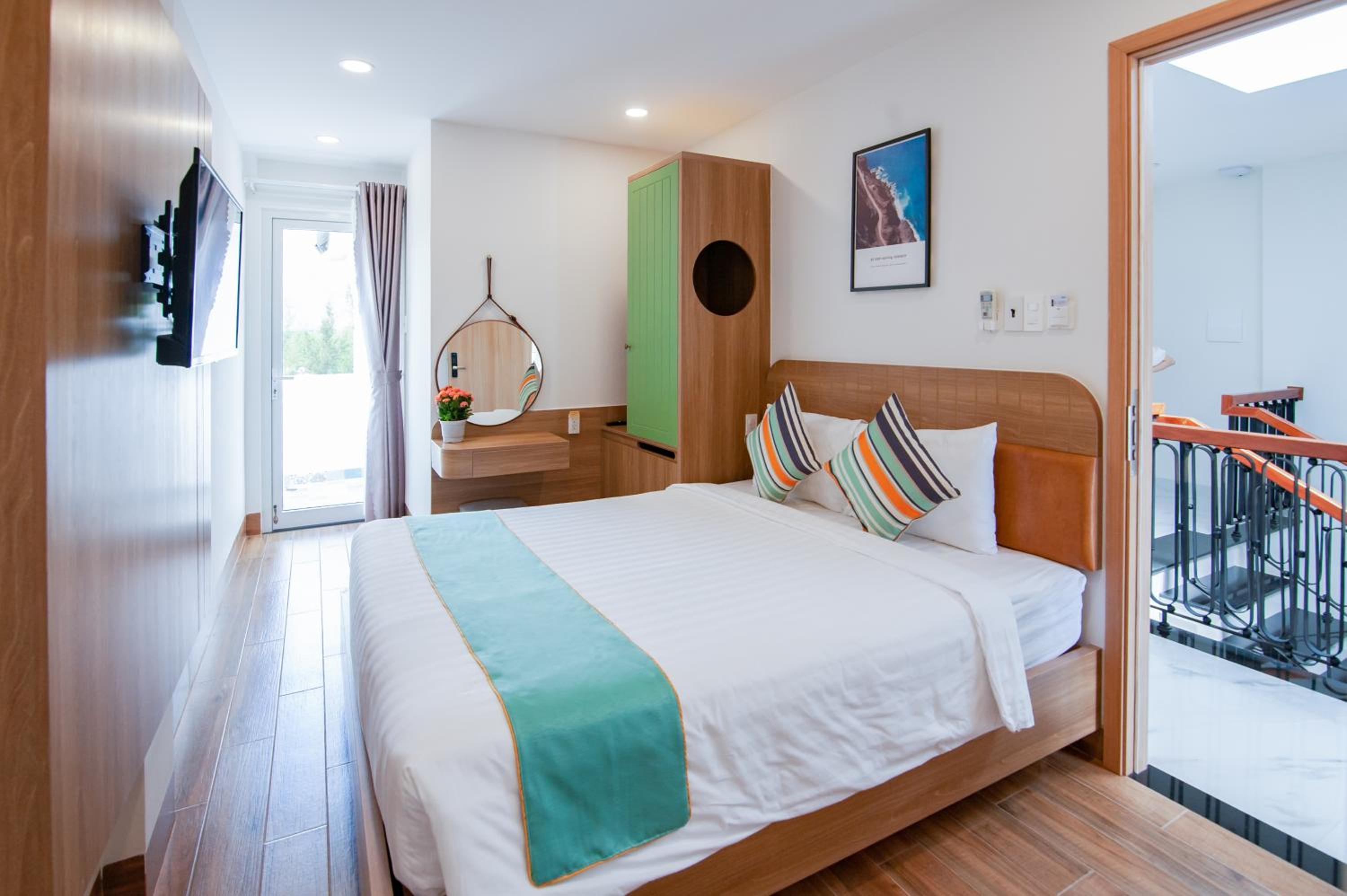 Deluxe Room - Photo 6