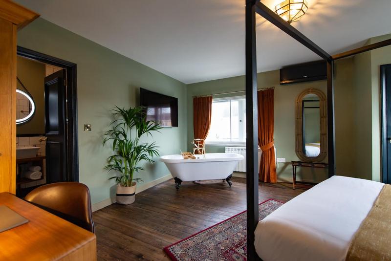 Superior King Room photo 3