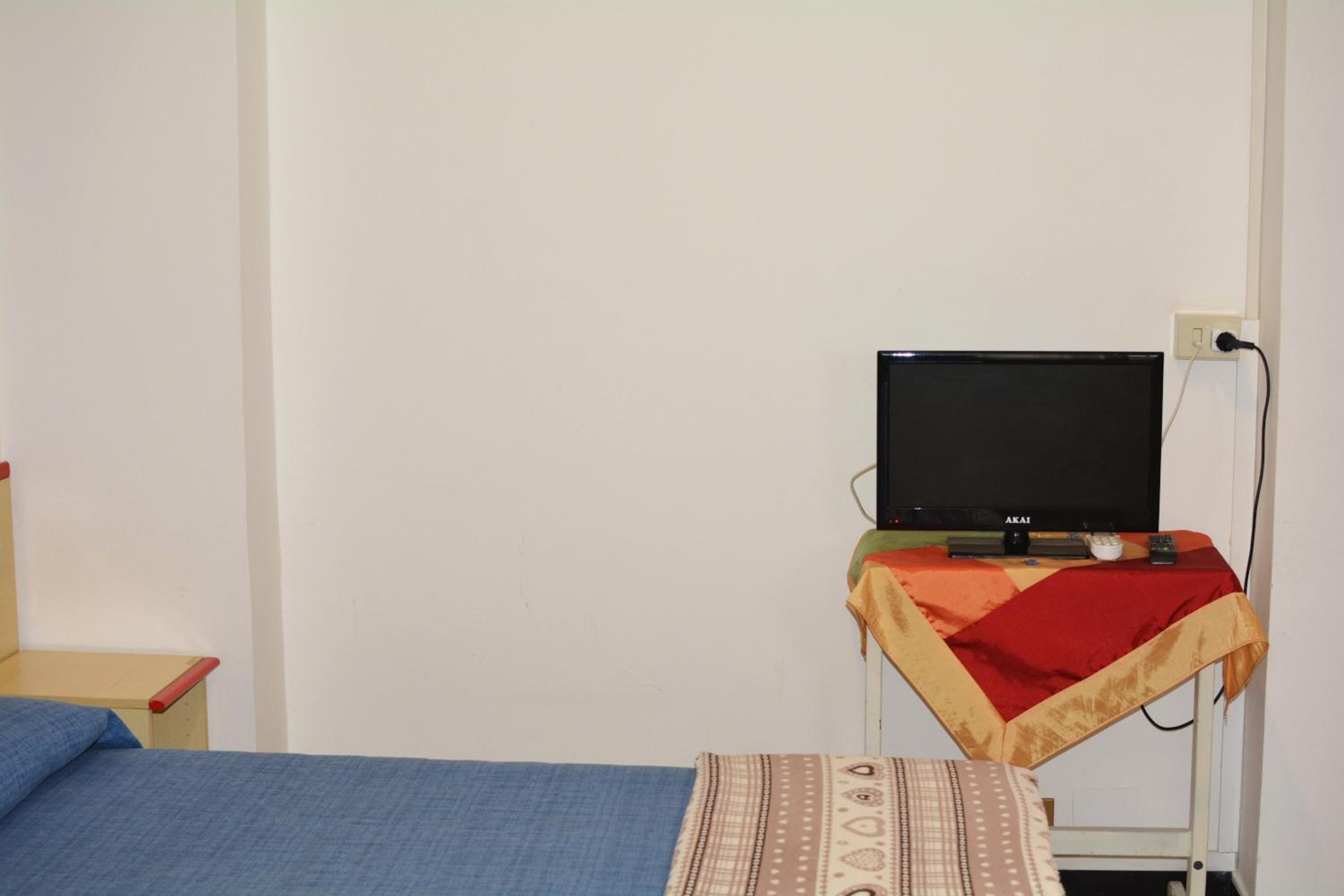 Standard Double Room photo 3
