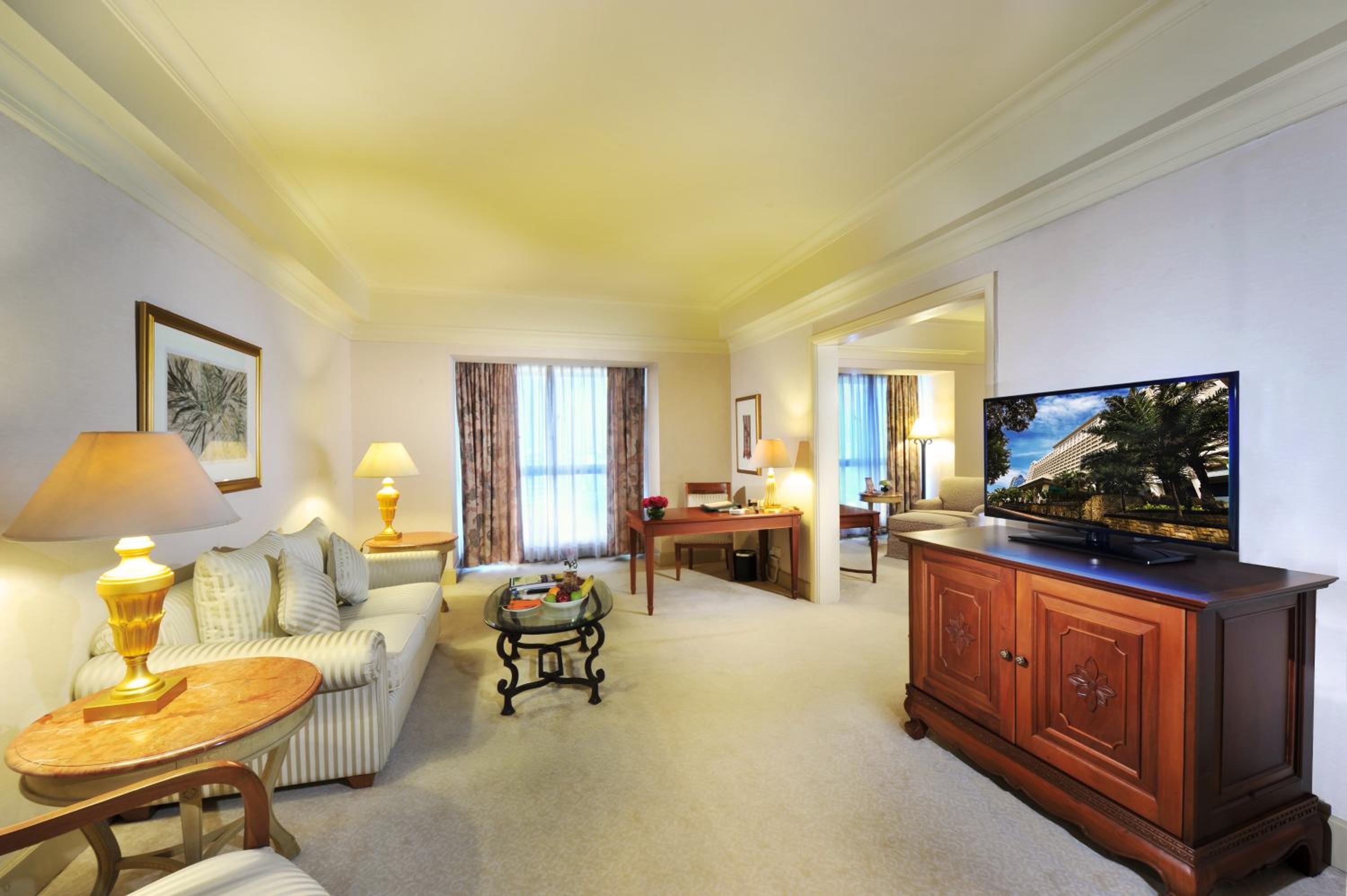 Club Suite  - Photo 4