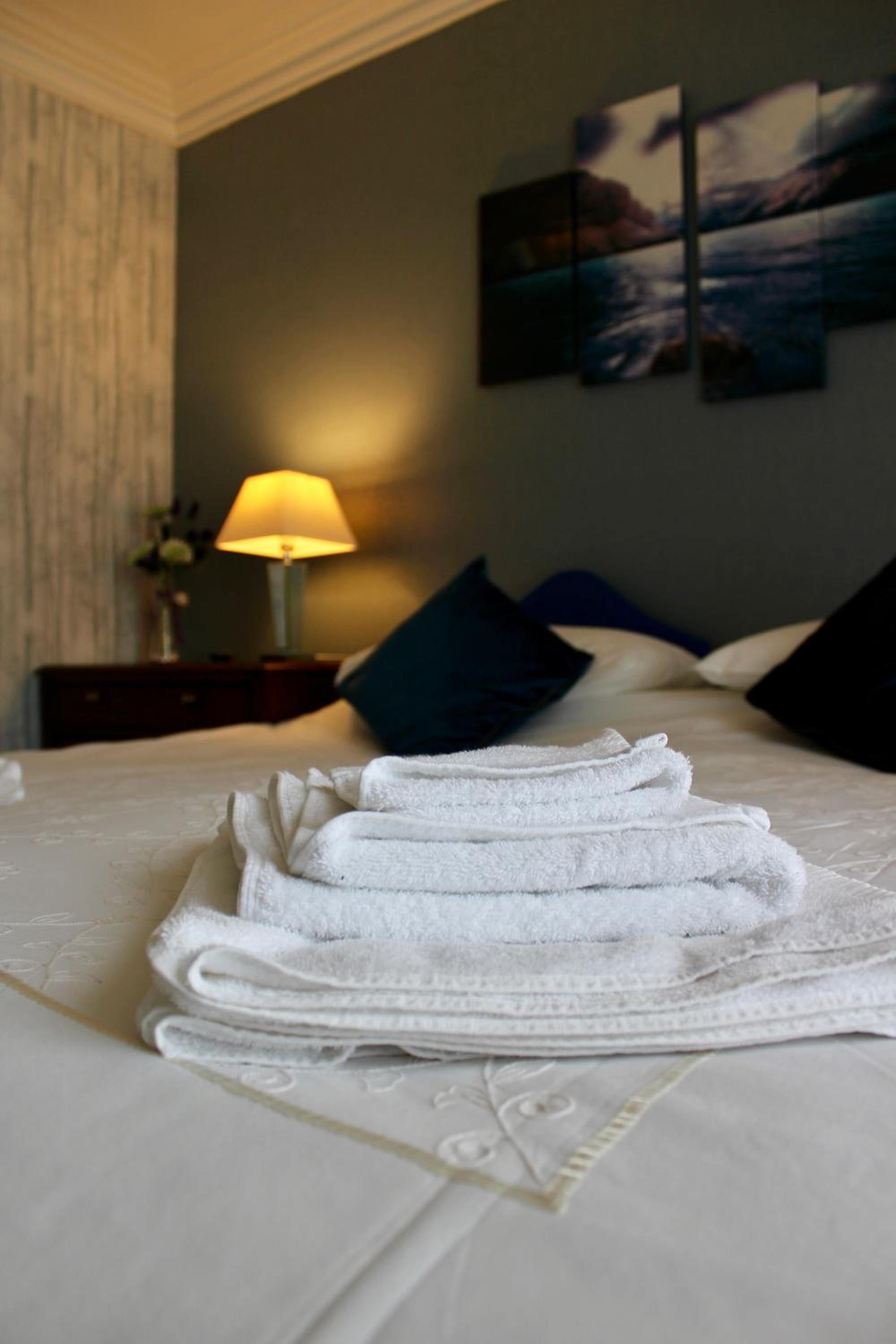 Double Room - Photo 3