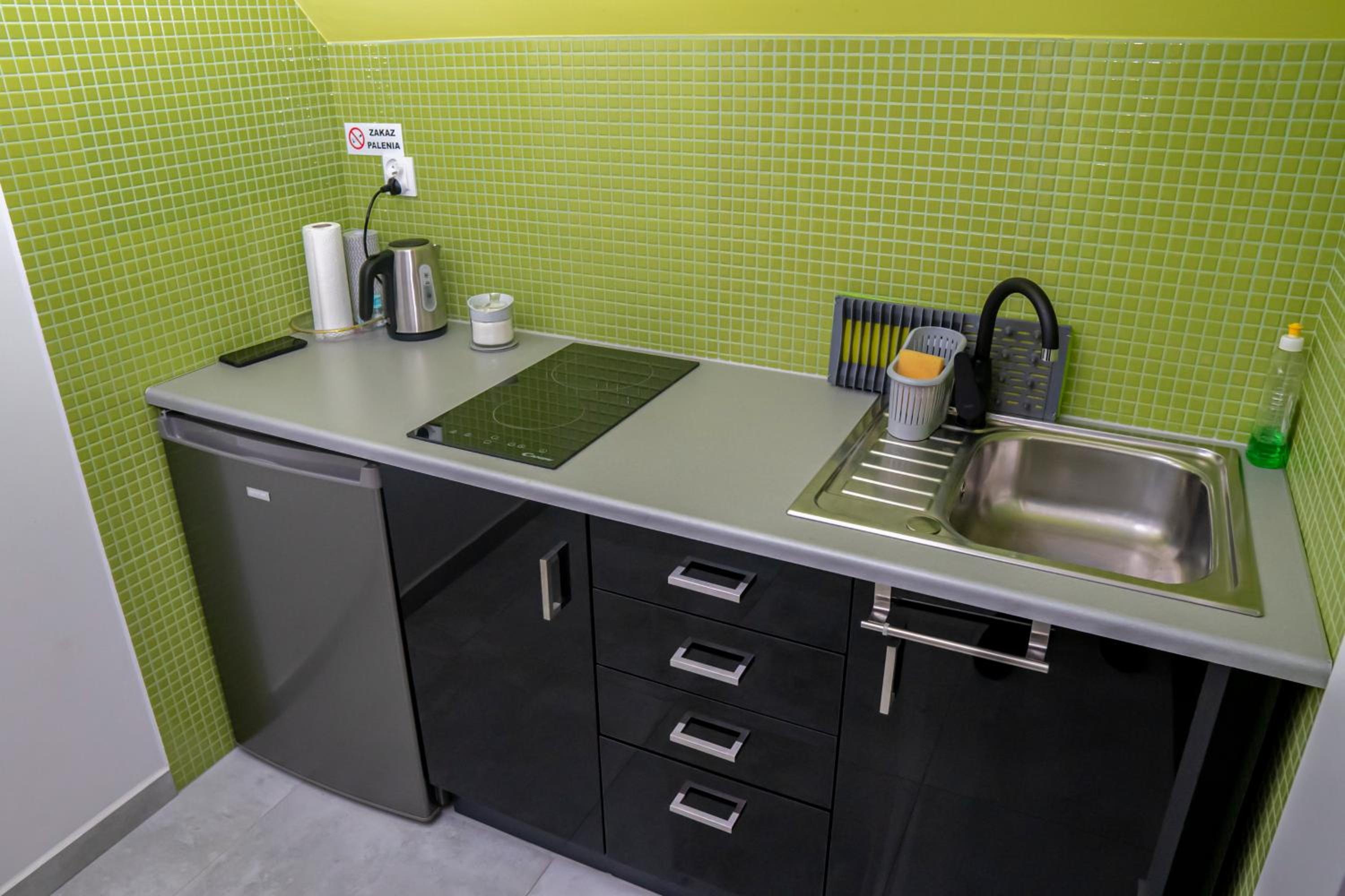 Double Room with Private Bathroom - Photo 2