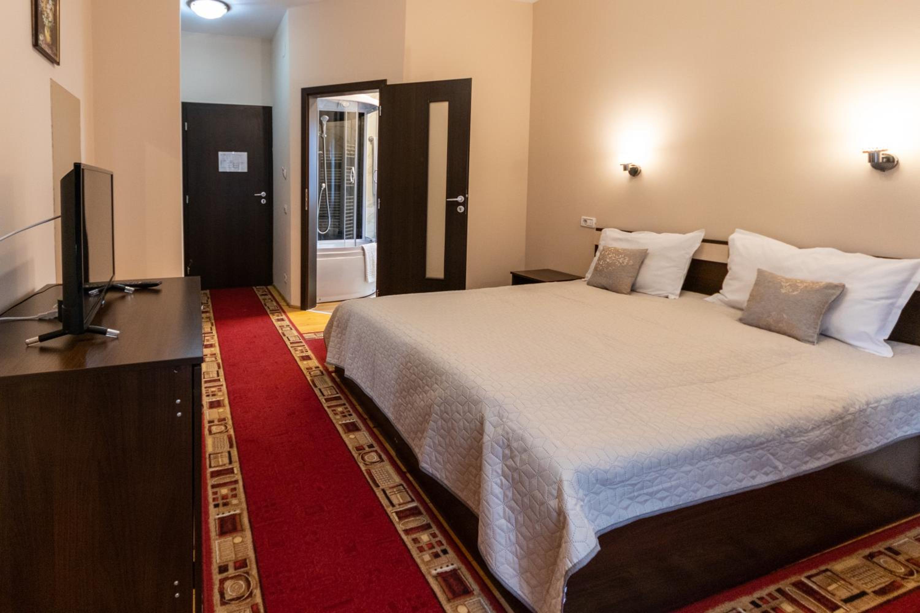Twin Room - Photo 4
