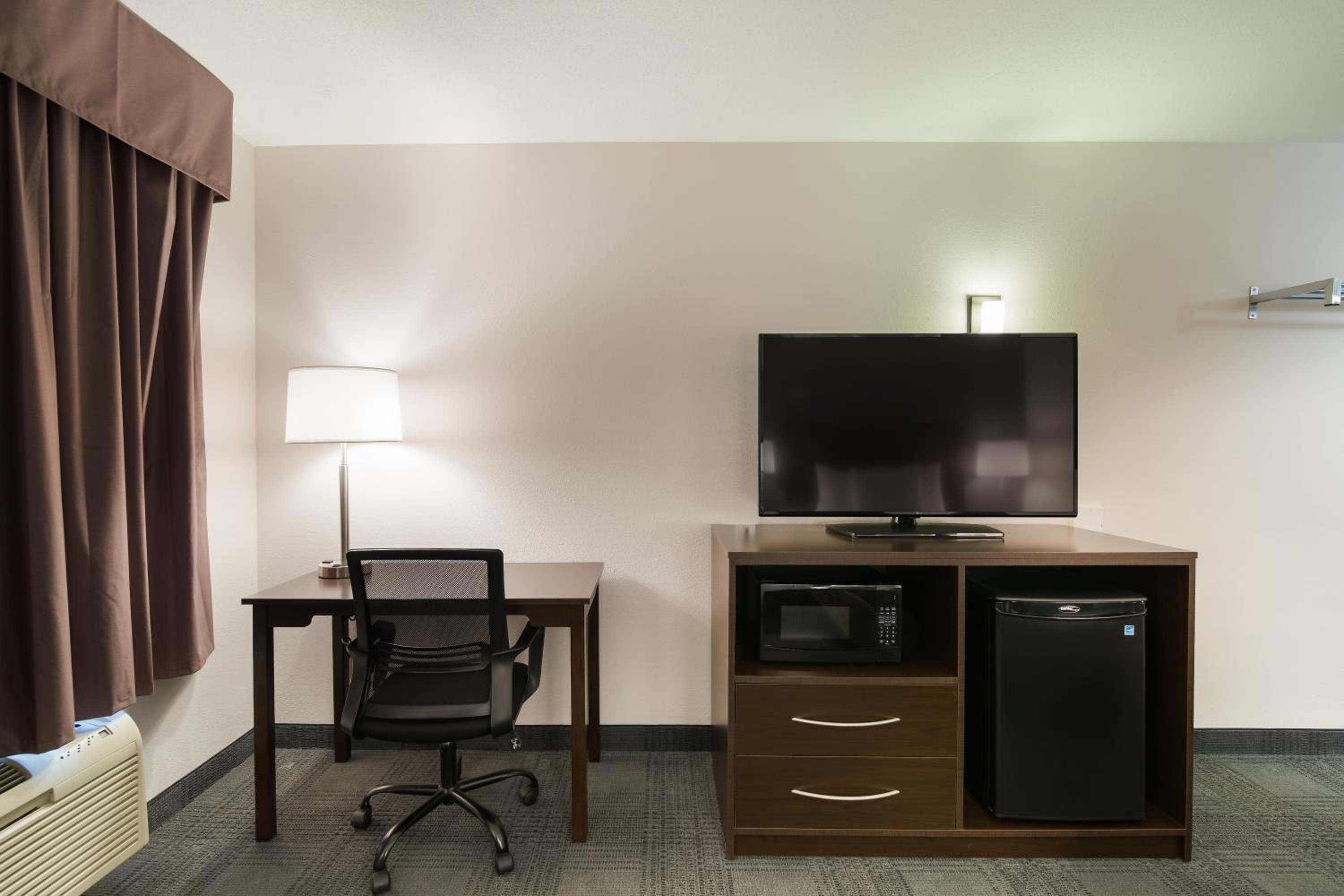 Queen Room - Accessible/Non Smoking - Photo 2