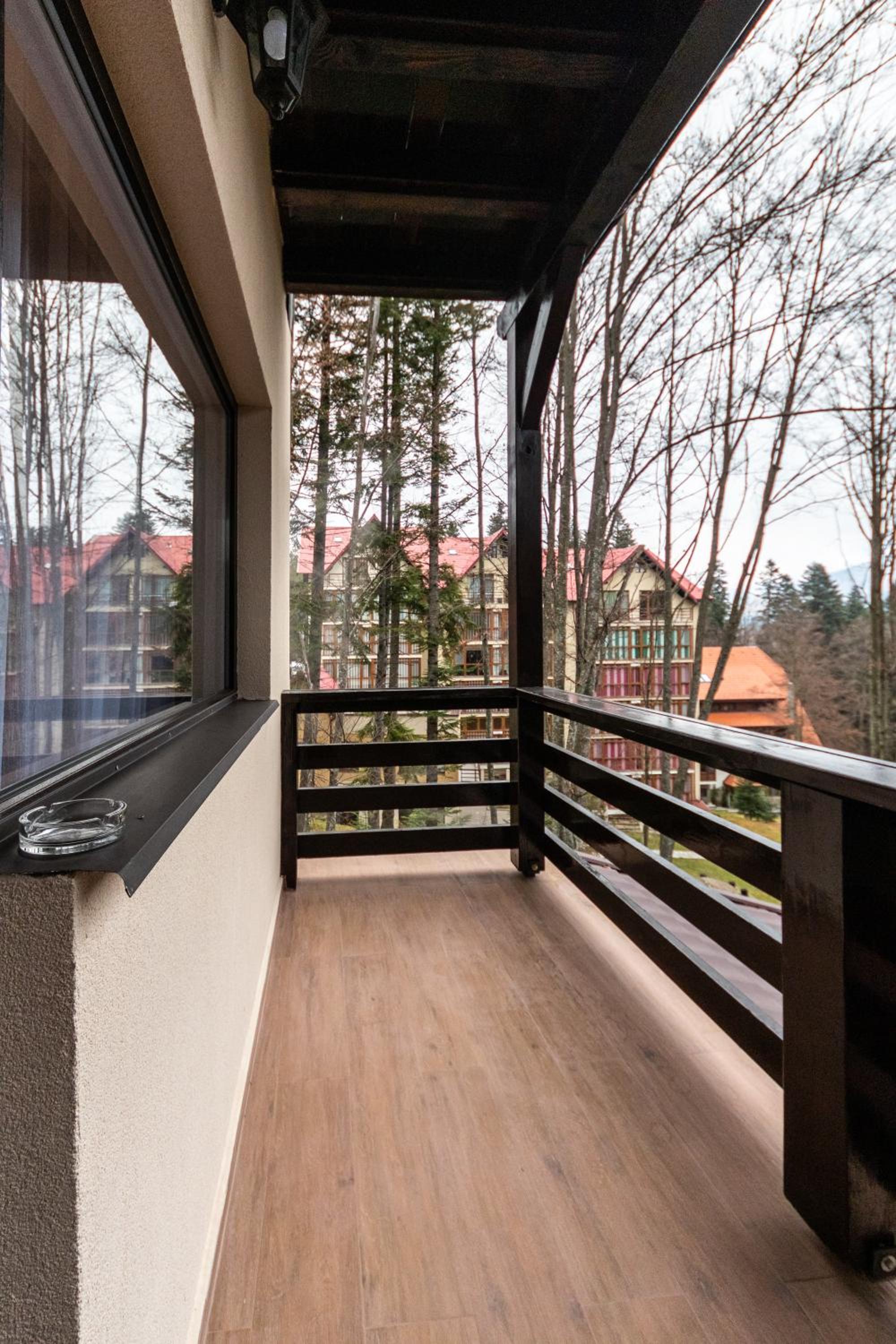 Double Room with Mountain View - Photo 15