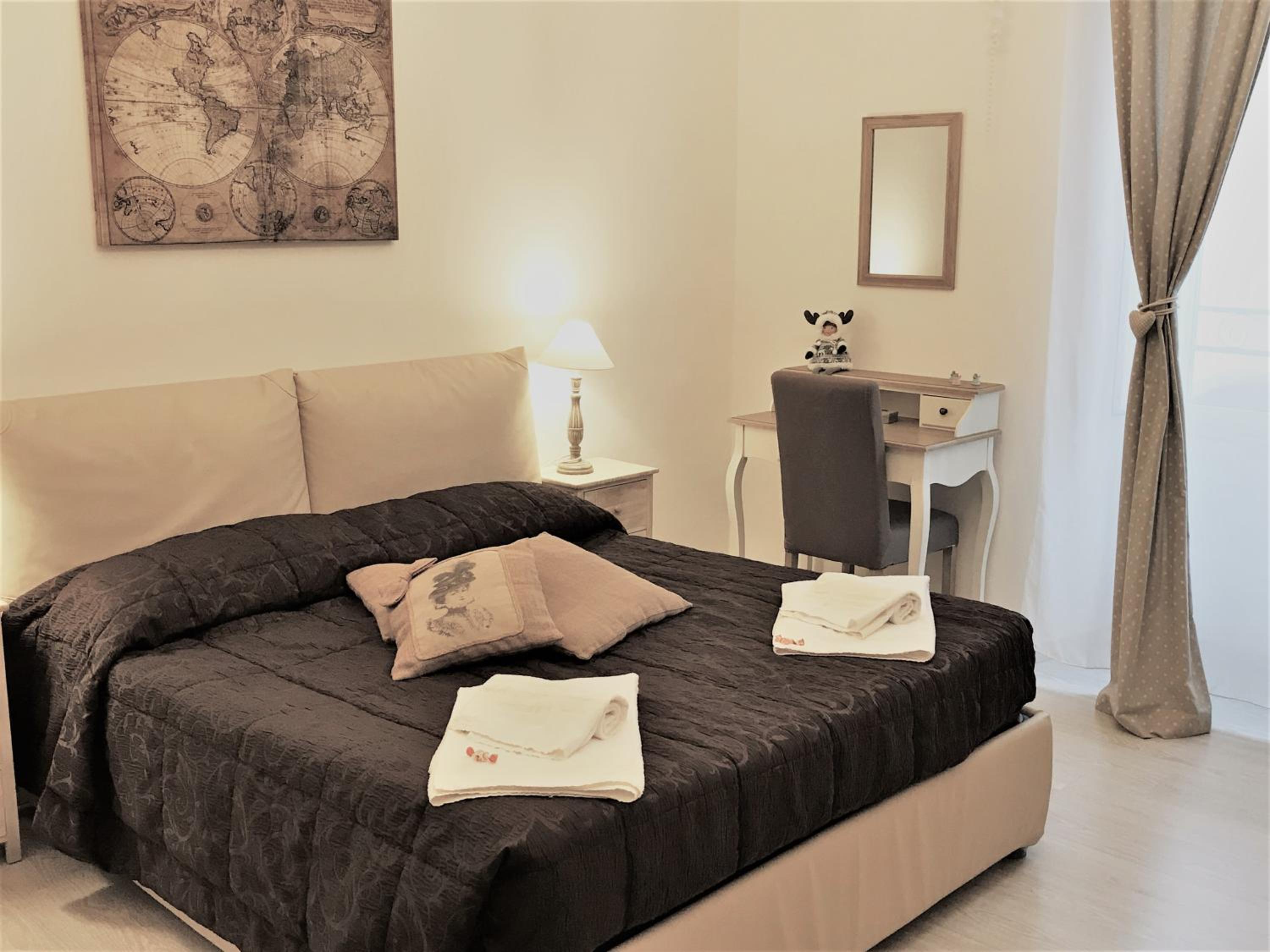 Double Room with Private External Bathroom photo 1