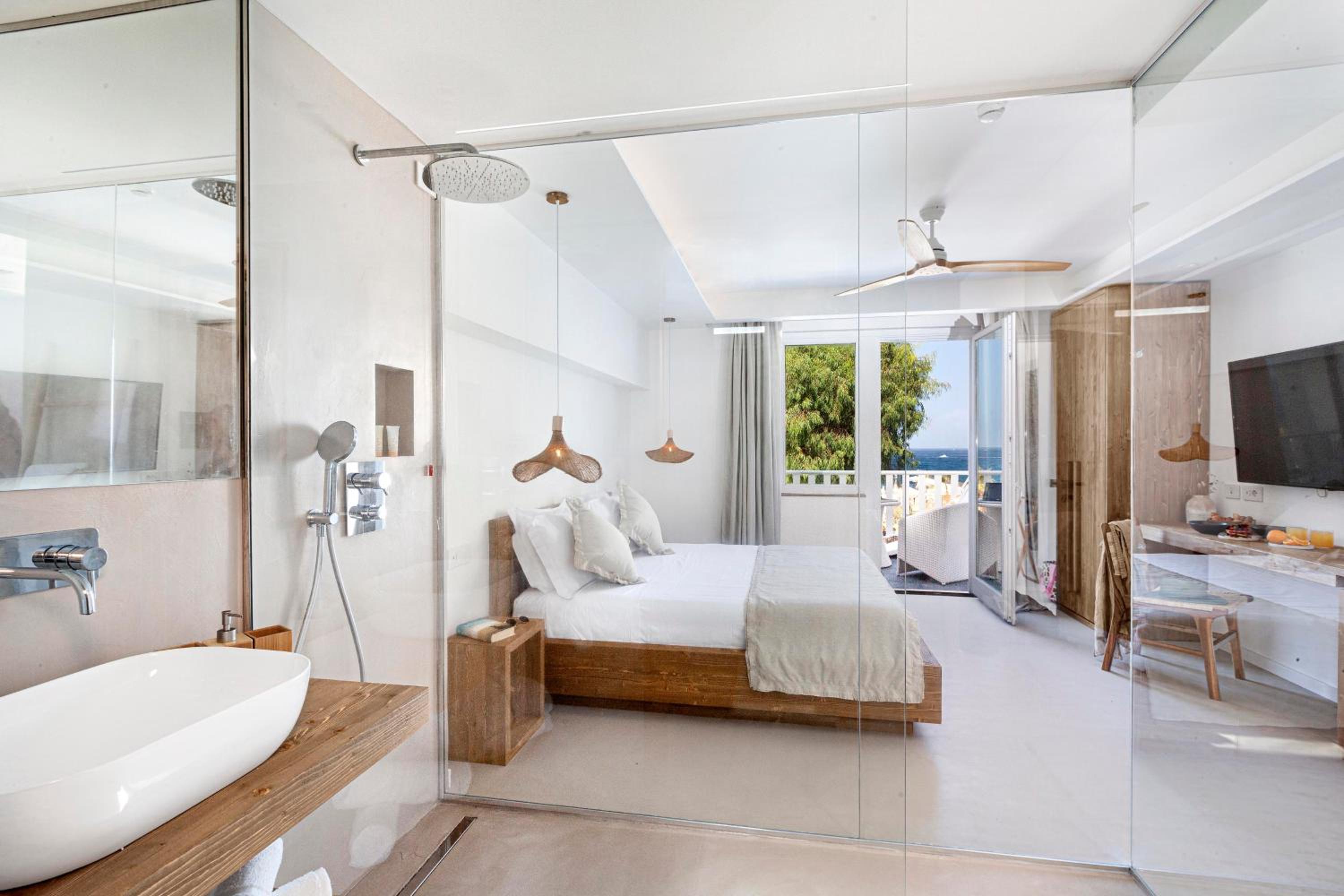 Double Room with Sea View - Photo 2