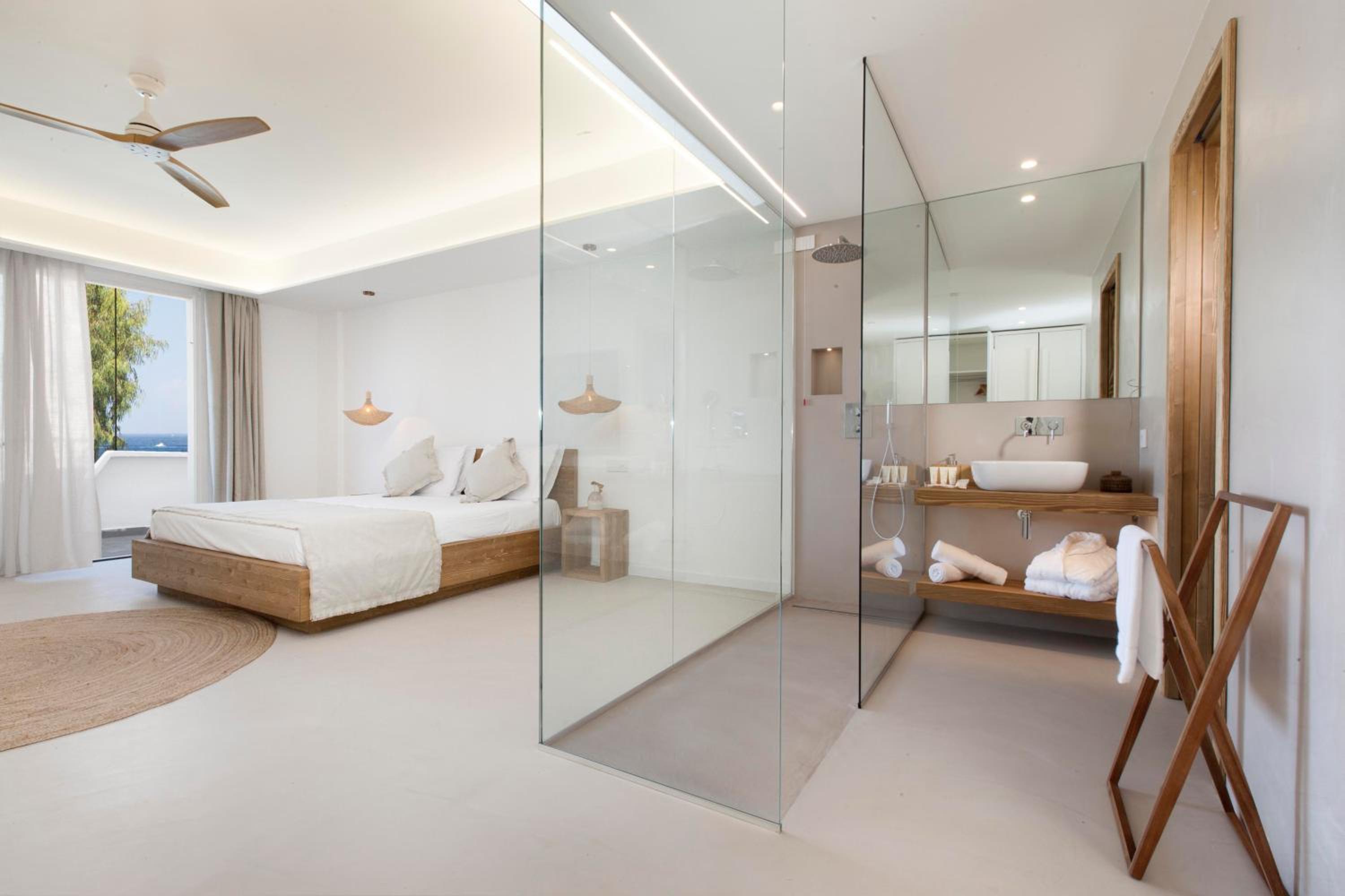 Junior Suite with Sea View - Photo 4
