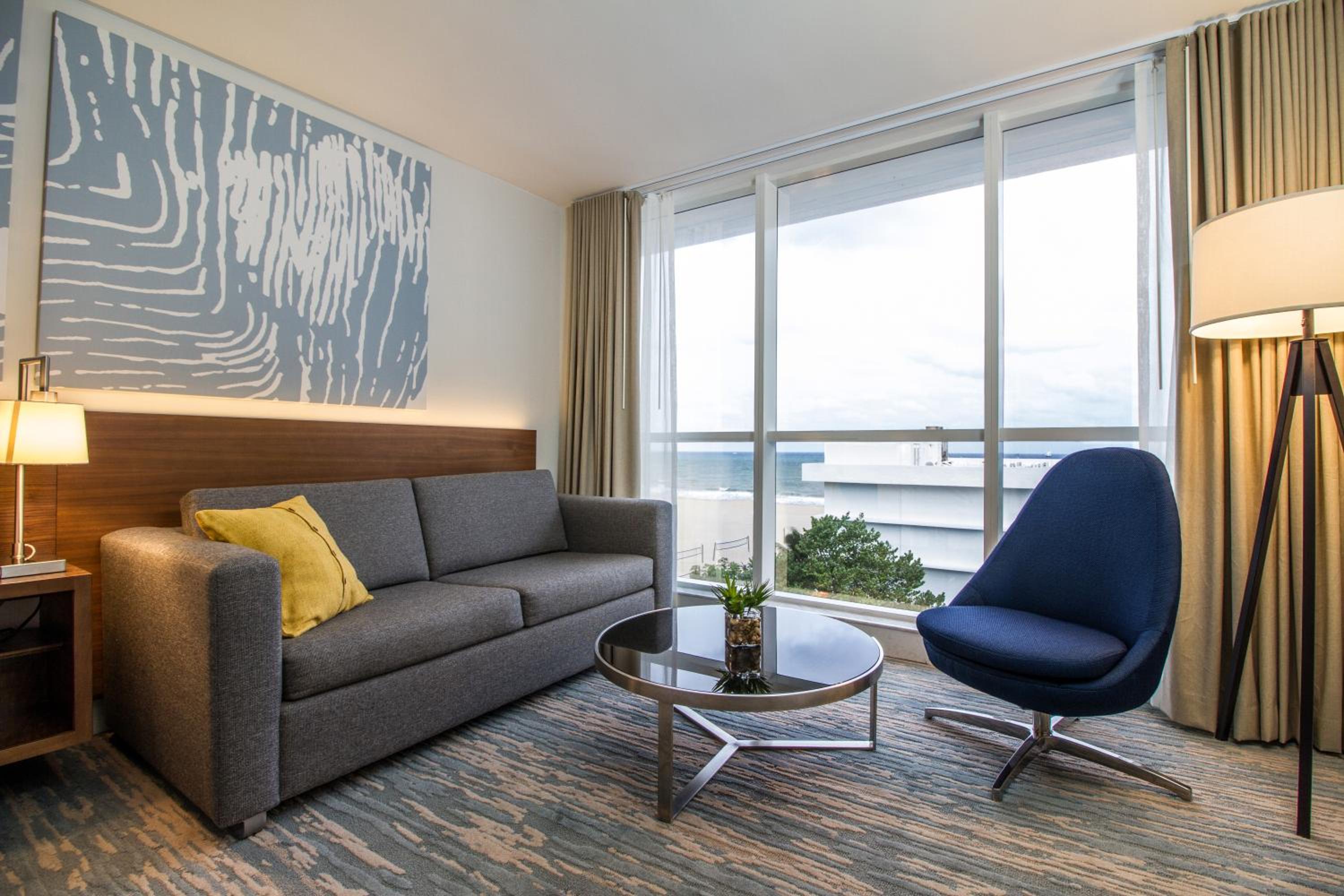 One-Bedroom Apartment With Balcony And Sea View