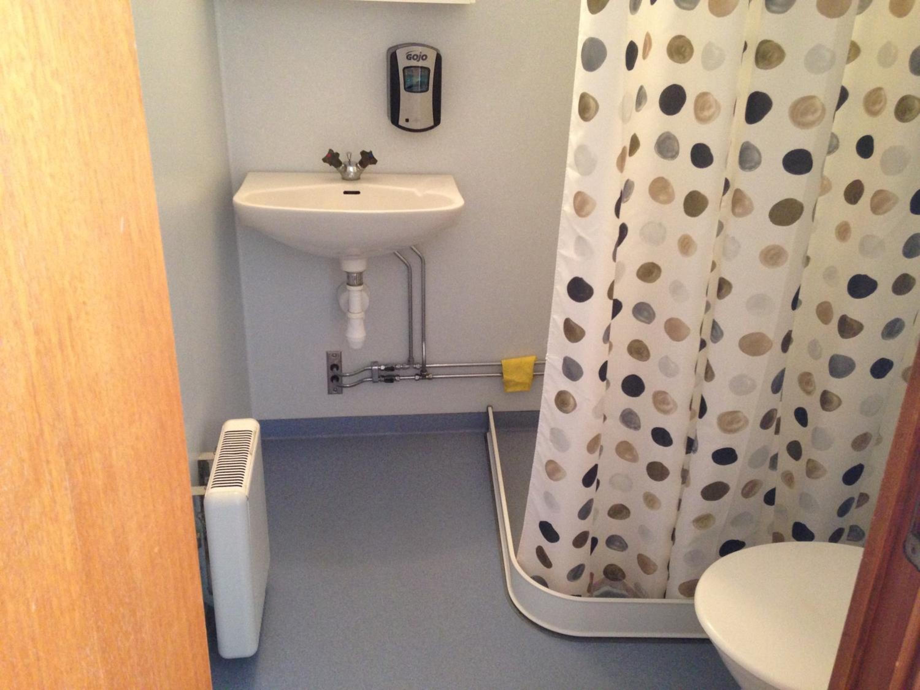 Double Room - Photo 5