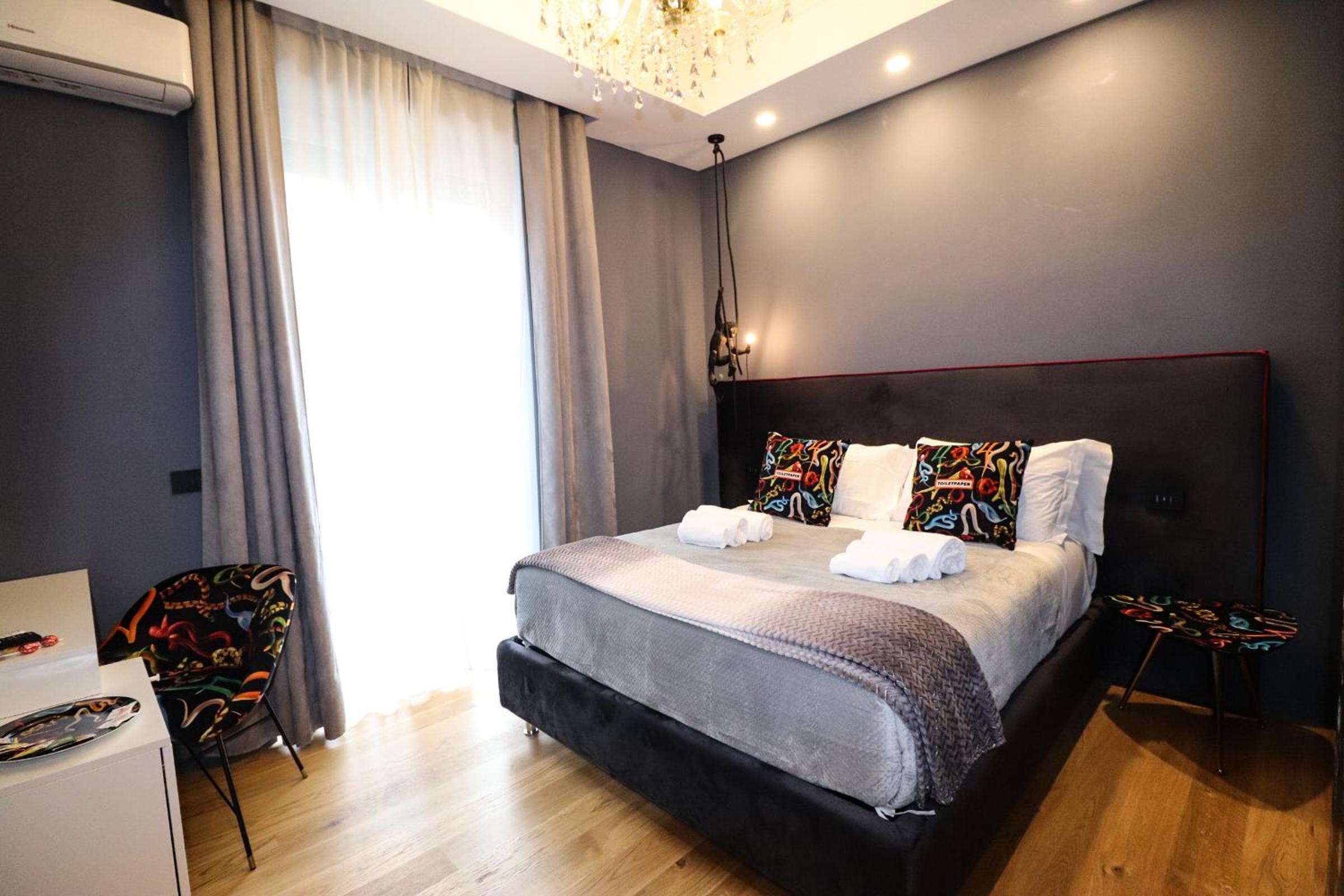 Double Room with Balcony - Photo 20