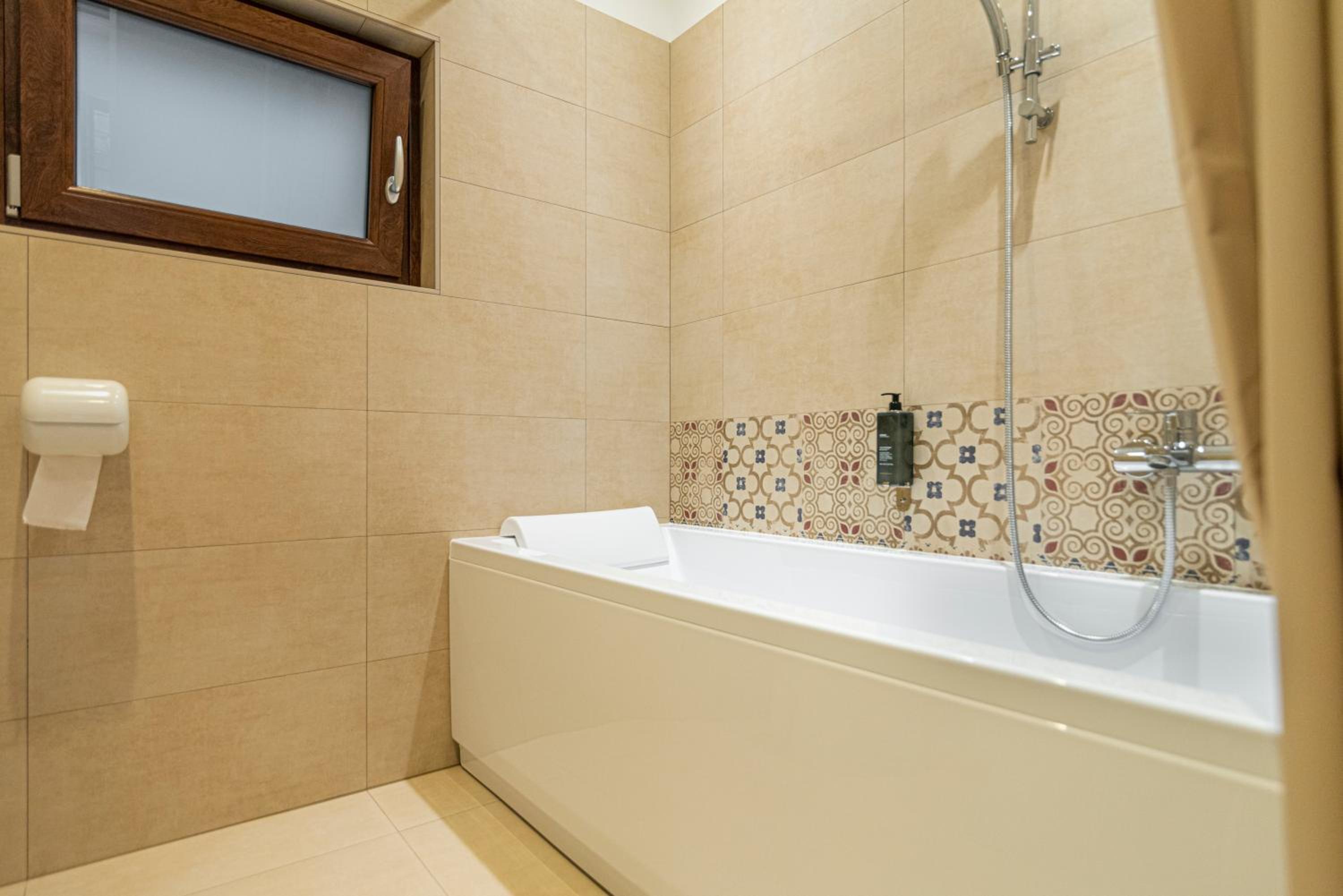 Double or Twin Room with Bathroom photo 3