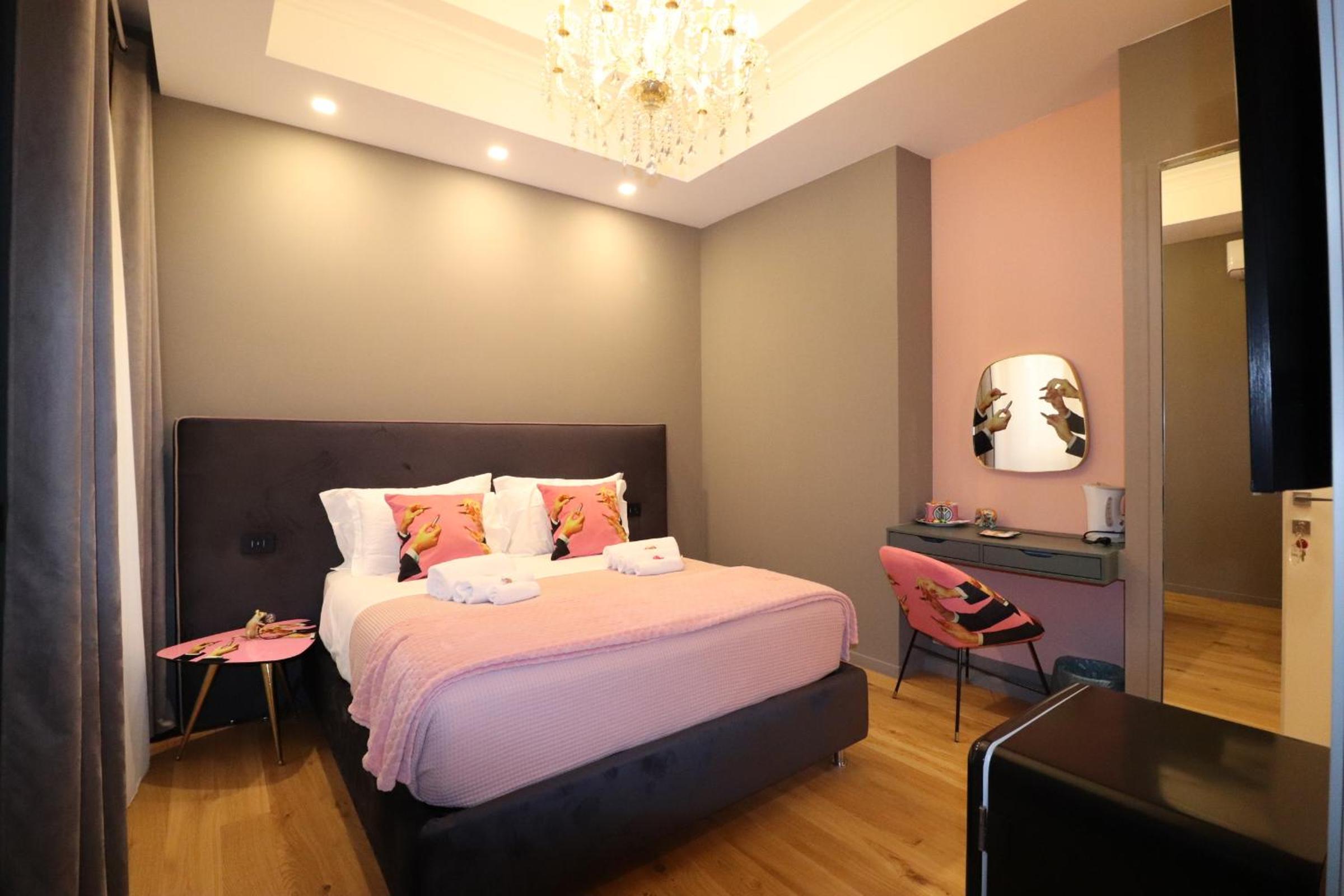 Standard Double Room - Photo 1