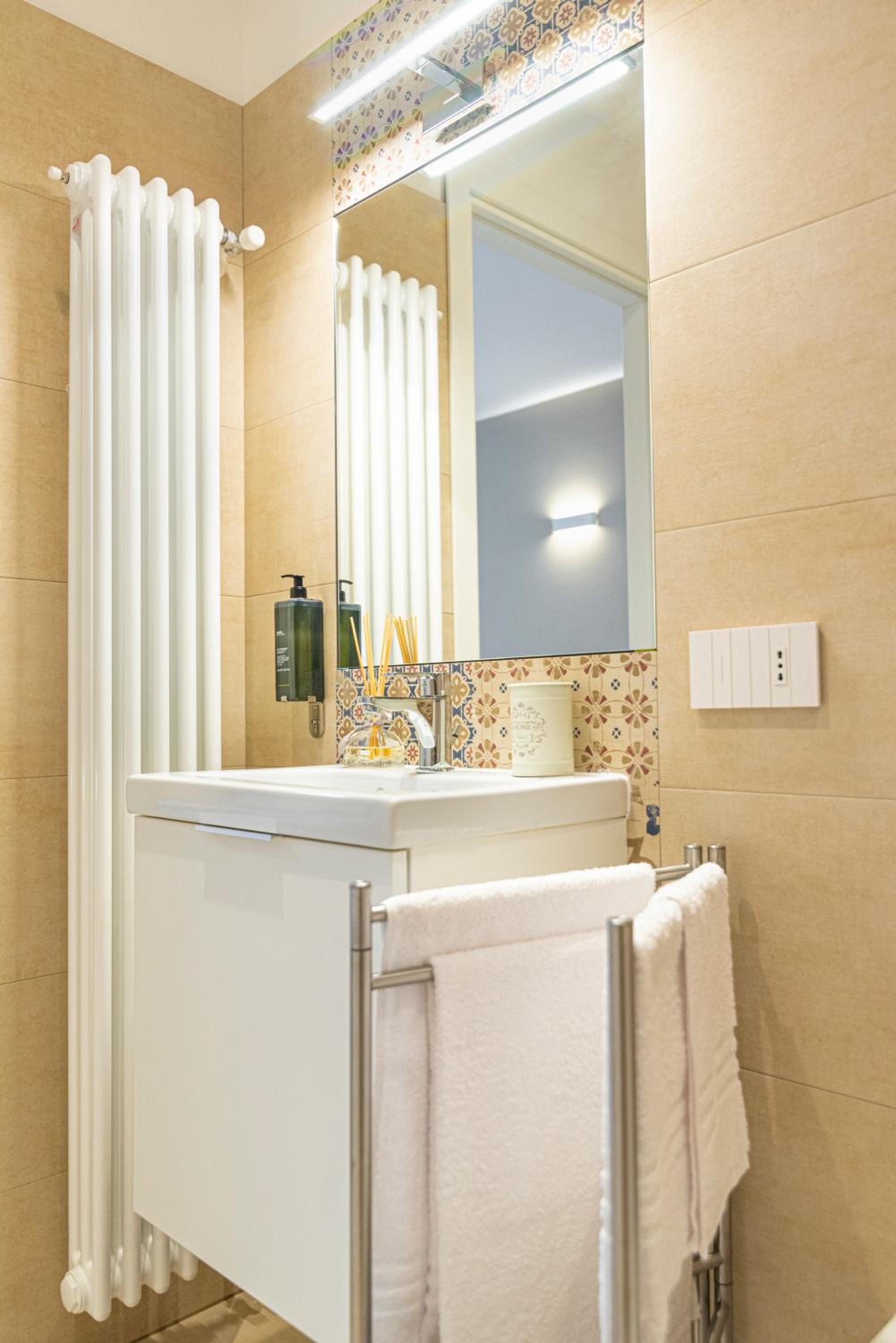 Double or Twin Room with Bathroom