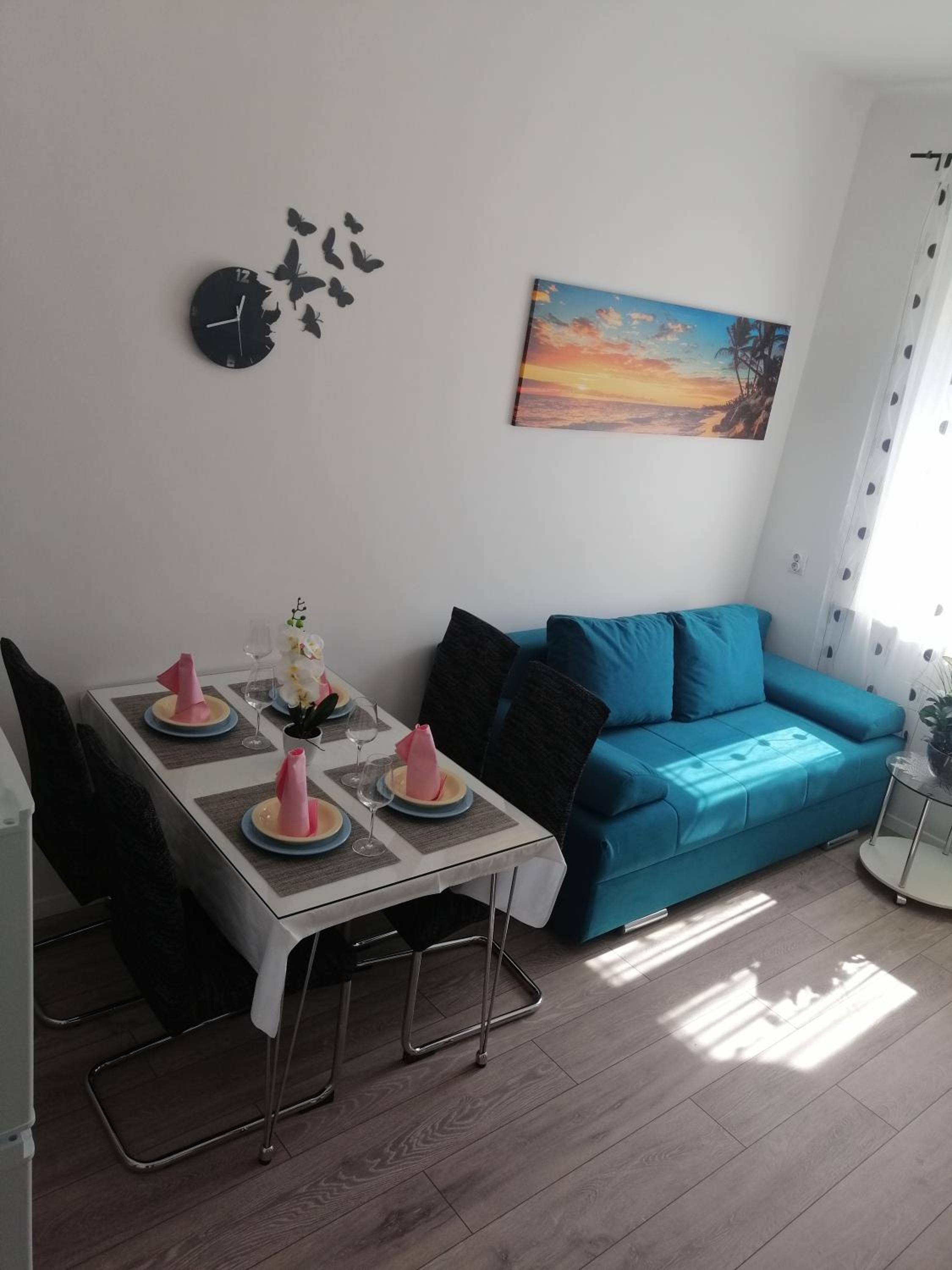 Apartment - Photo 2