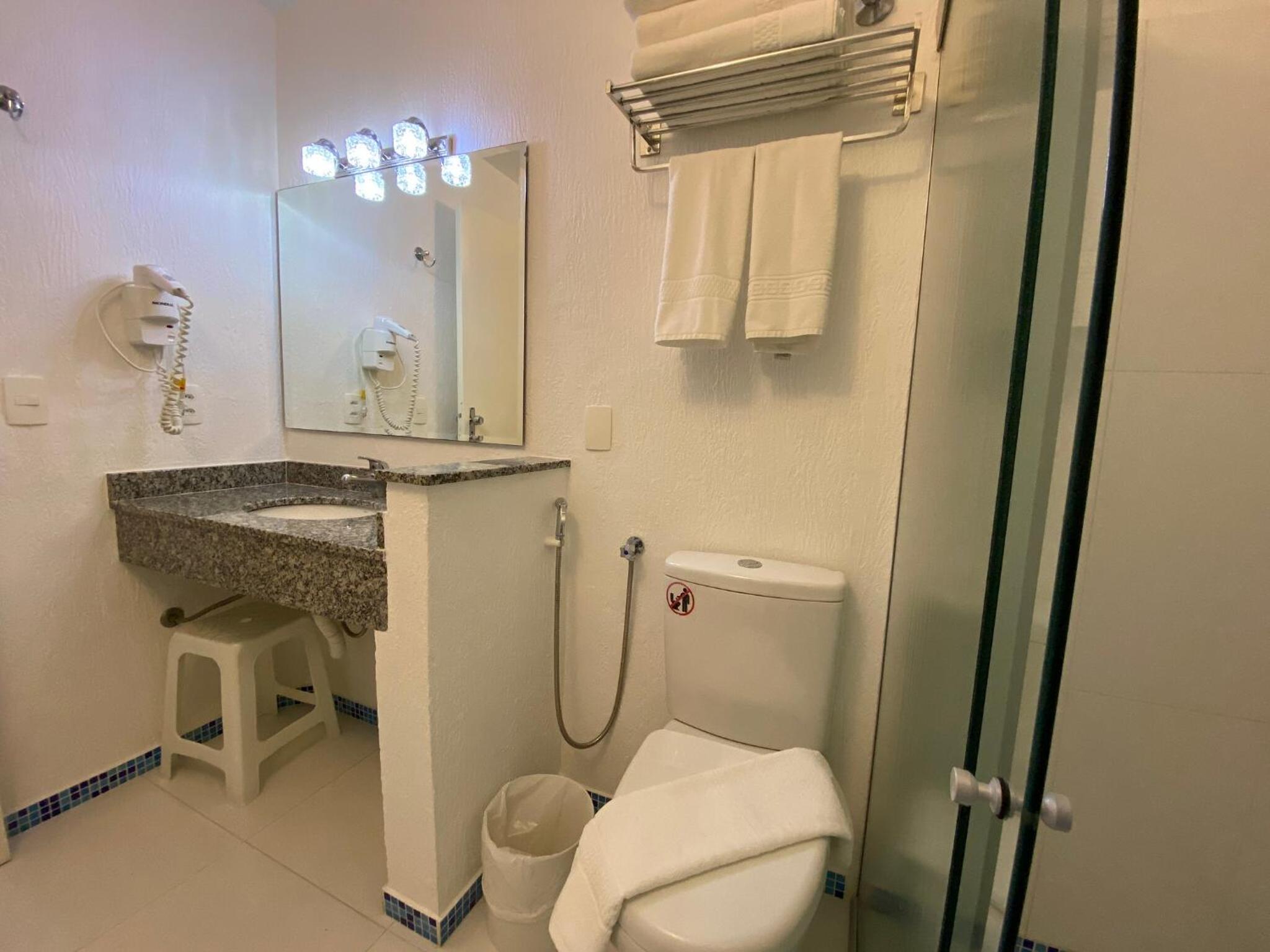 Standard Triple Room - Photo 10