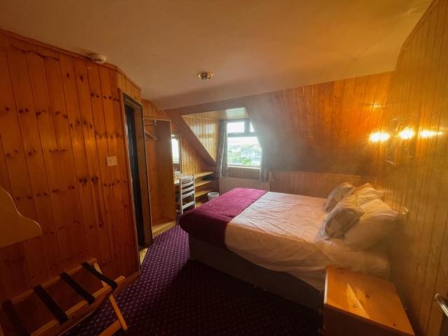 Double Room - Photo 6