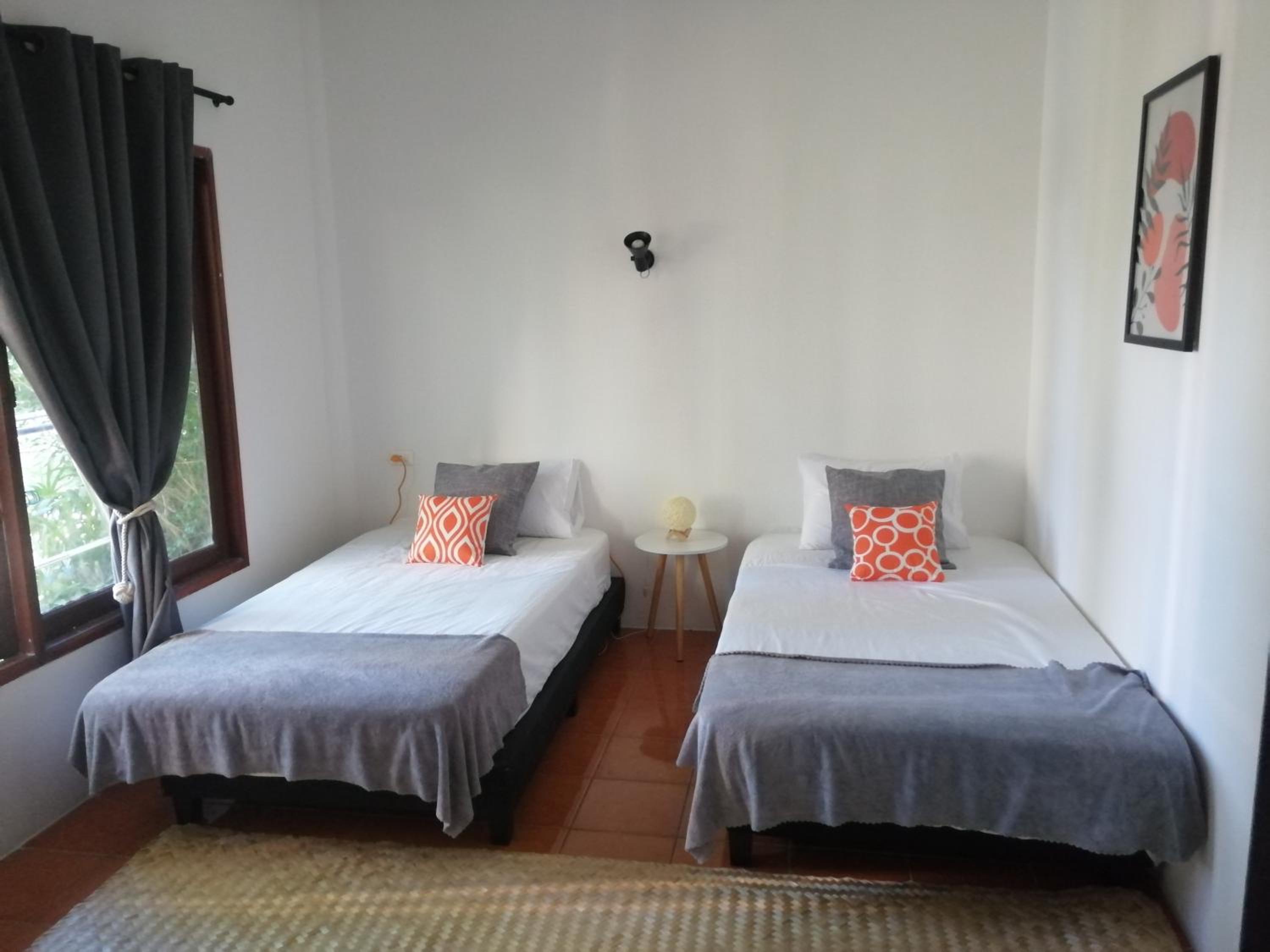 Two-Bedroom House - Photo 17