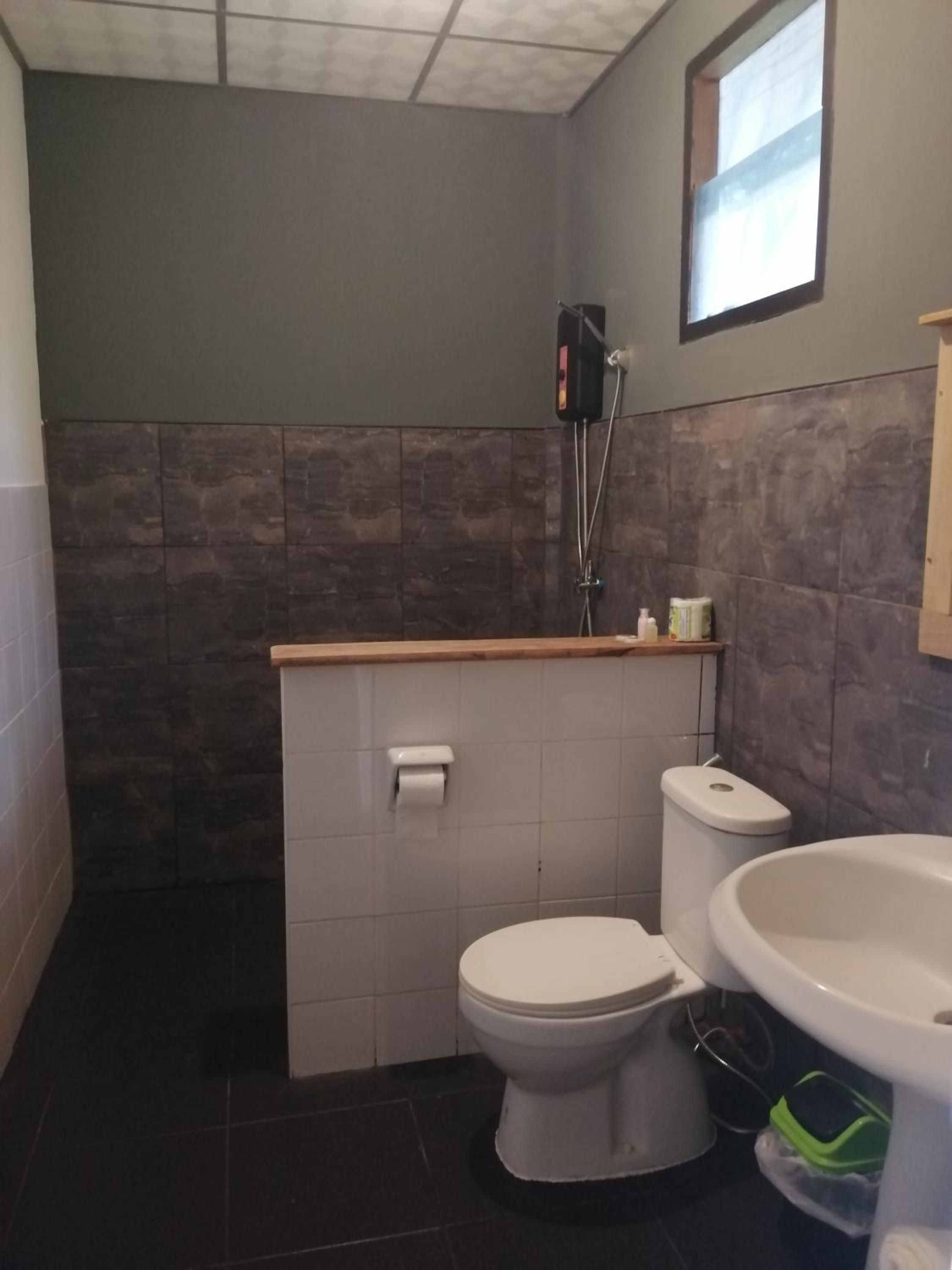 Two-Bedroom House - Photo 14