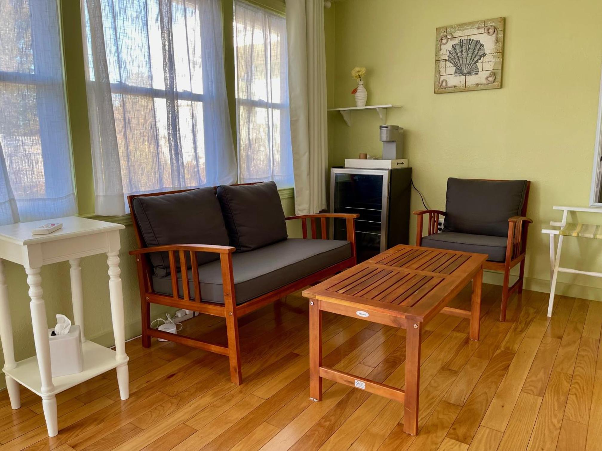 Deluxe King Room photo 3