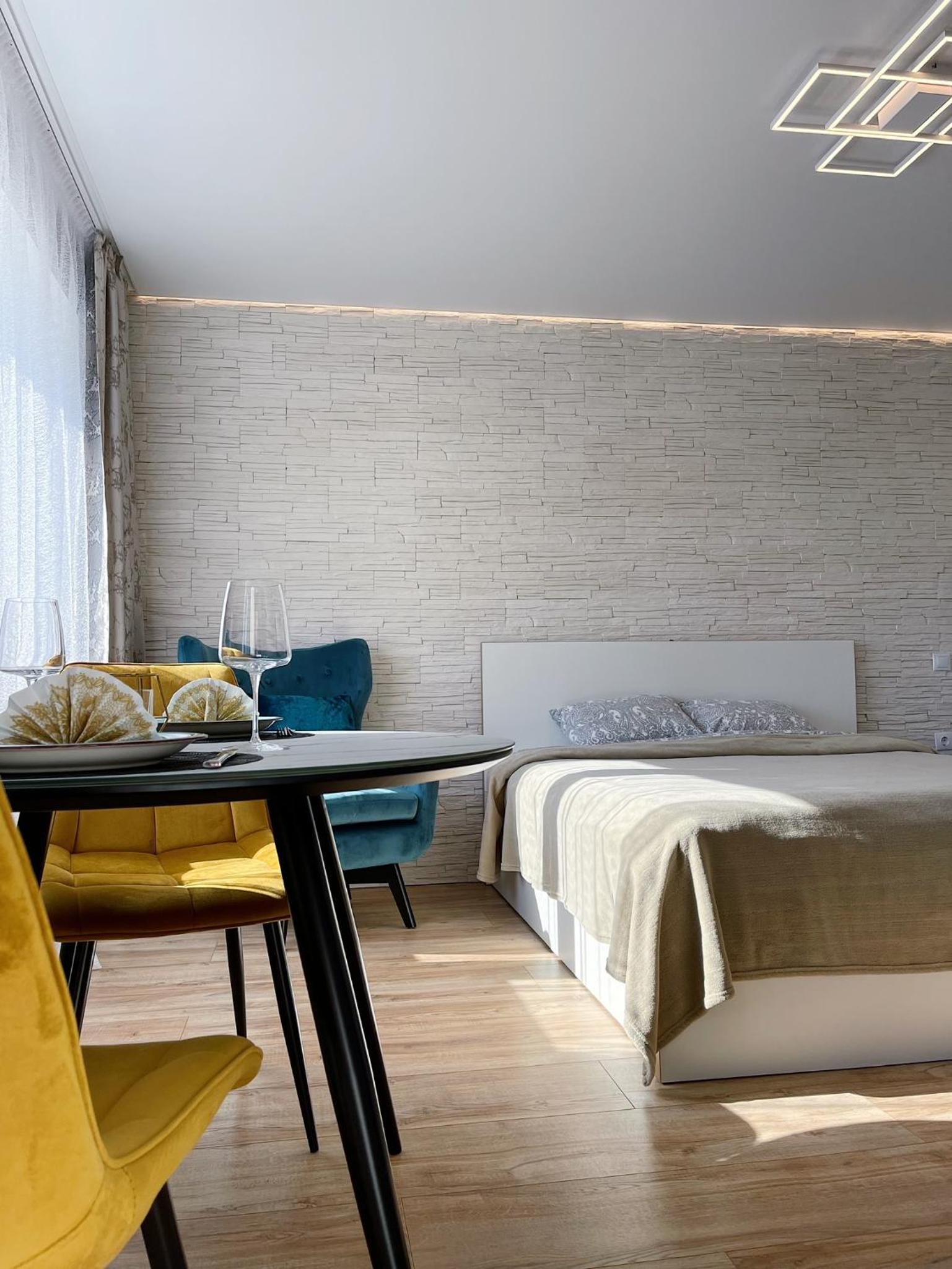 One-Bedroom Apartment - Photo 17