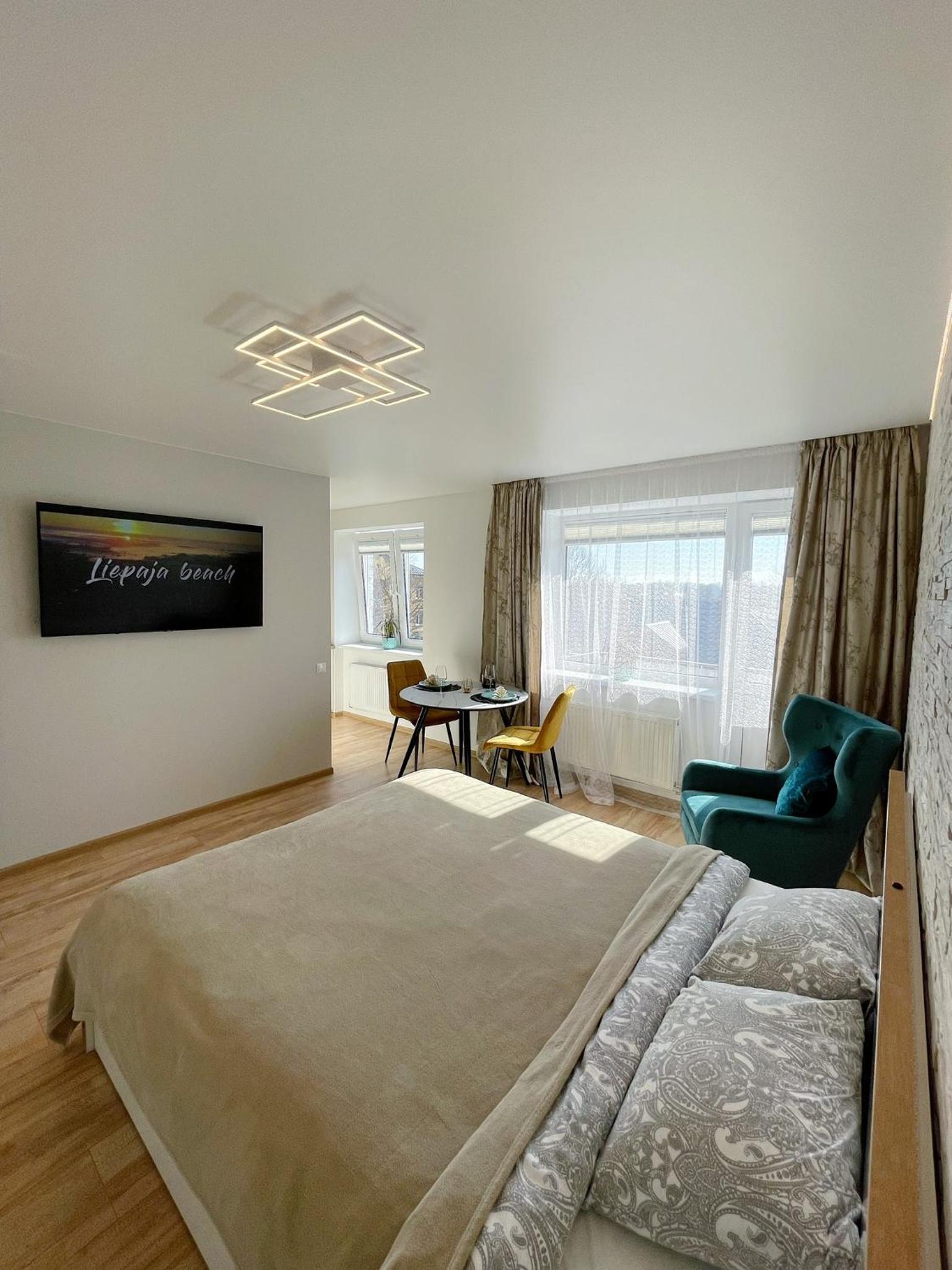 One-Bedroom Apartment - Photo 20