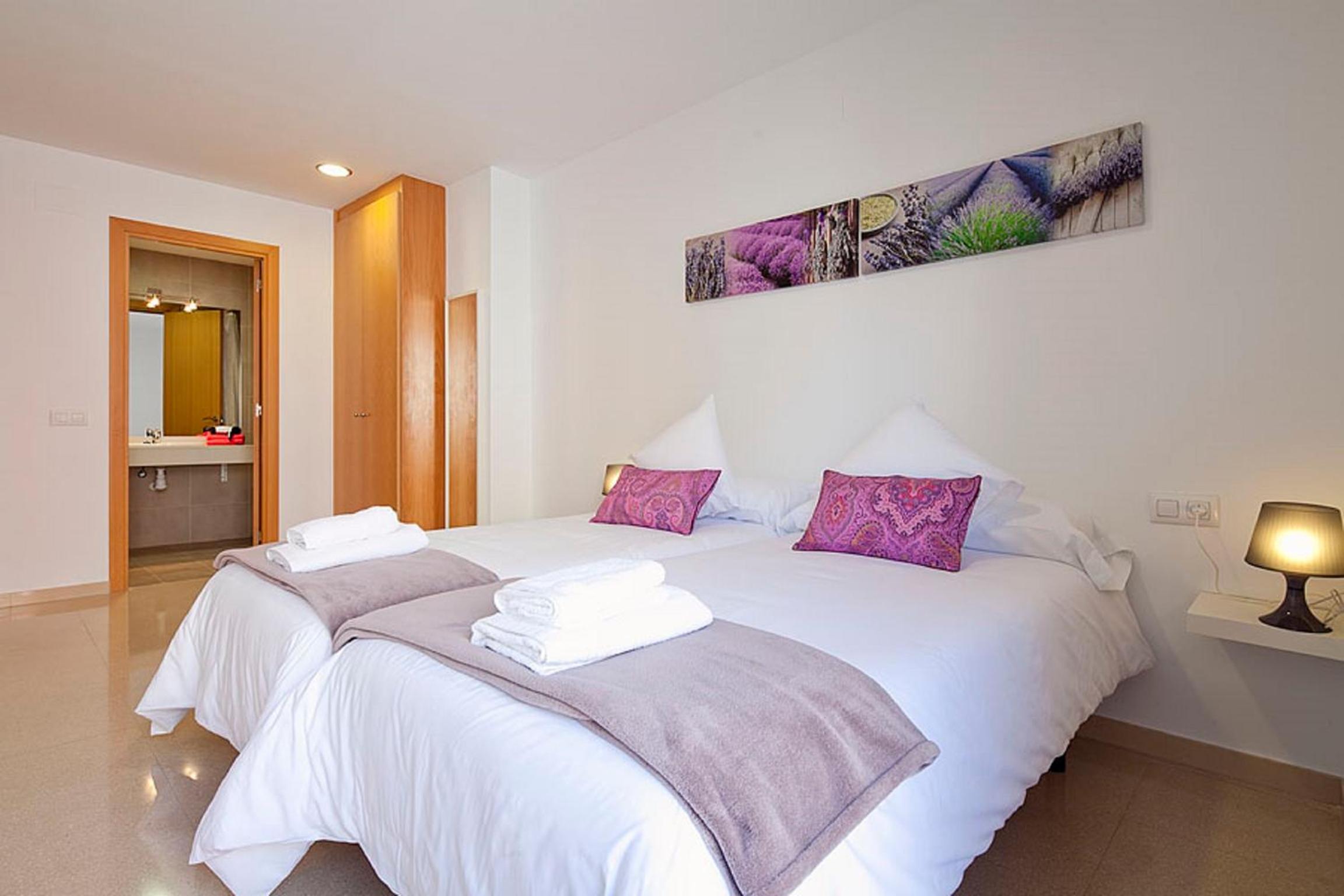 Two-Bedroom Apartment with Terrace photo 3