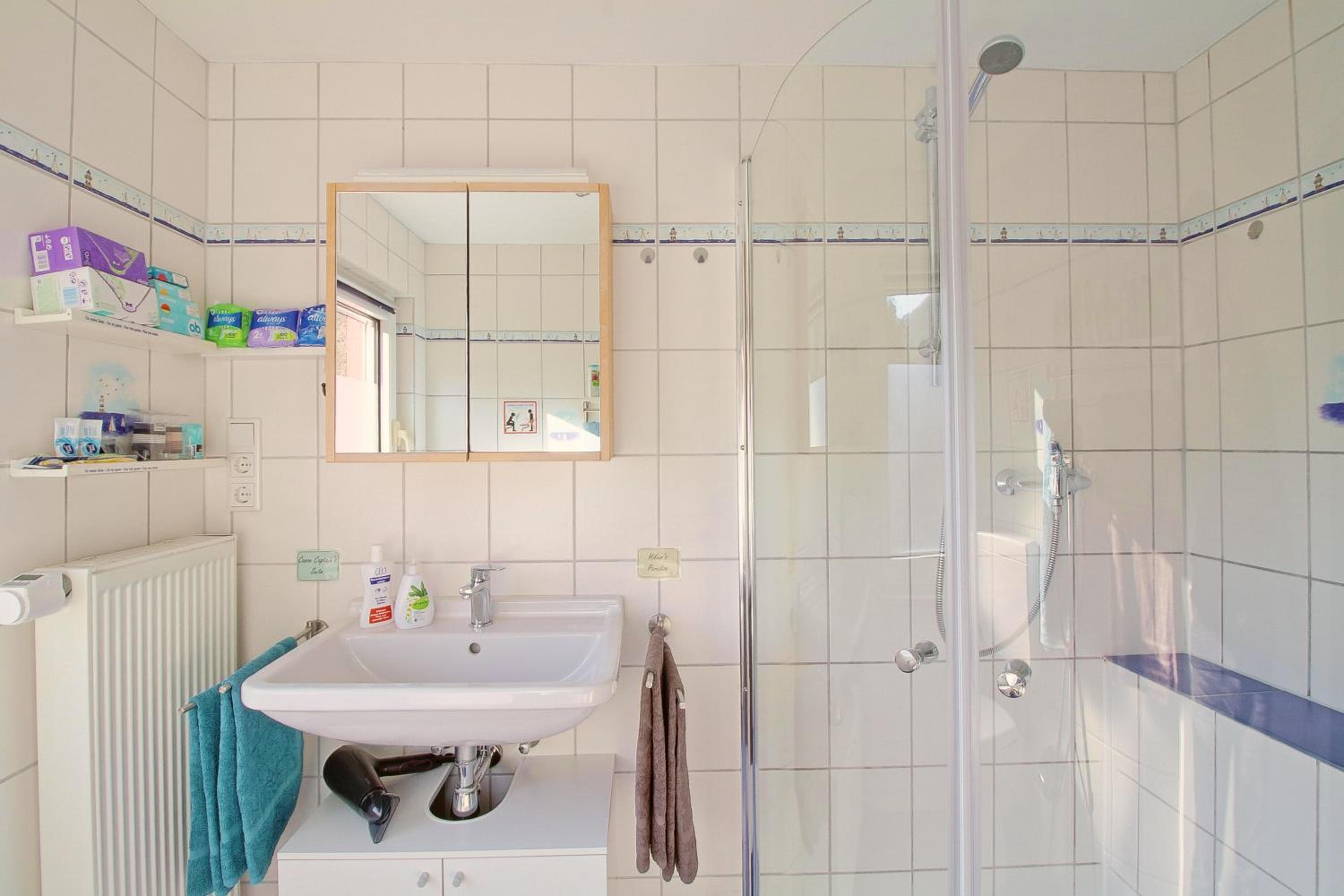 Double Room - Photo 9