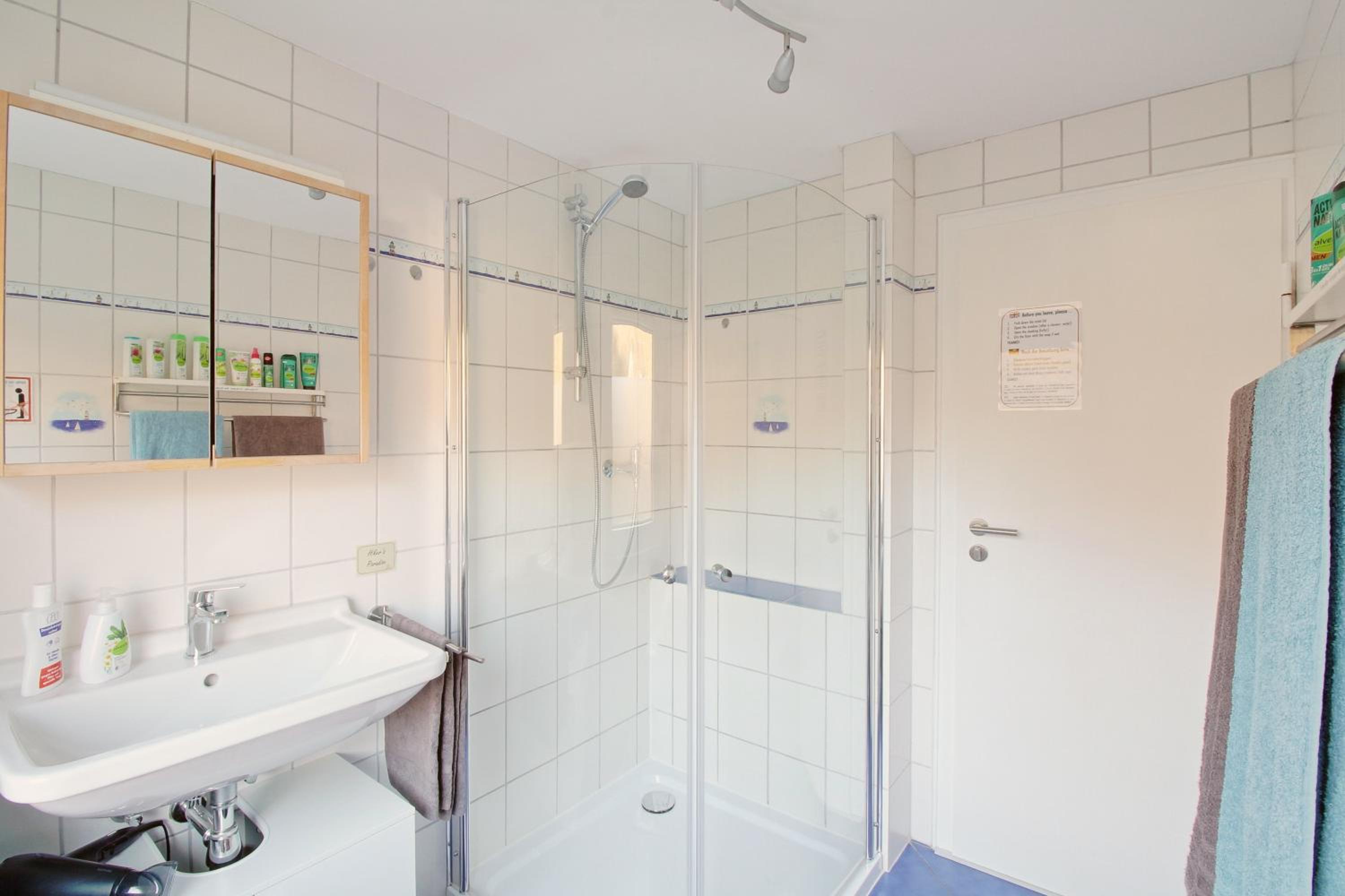 Double Room - Photo 10