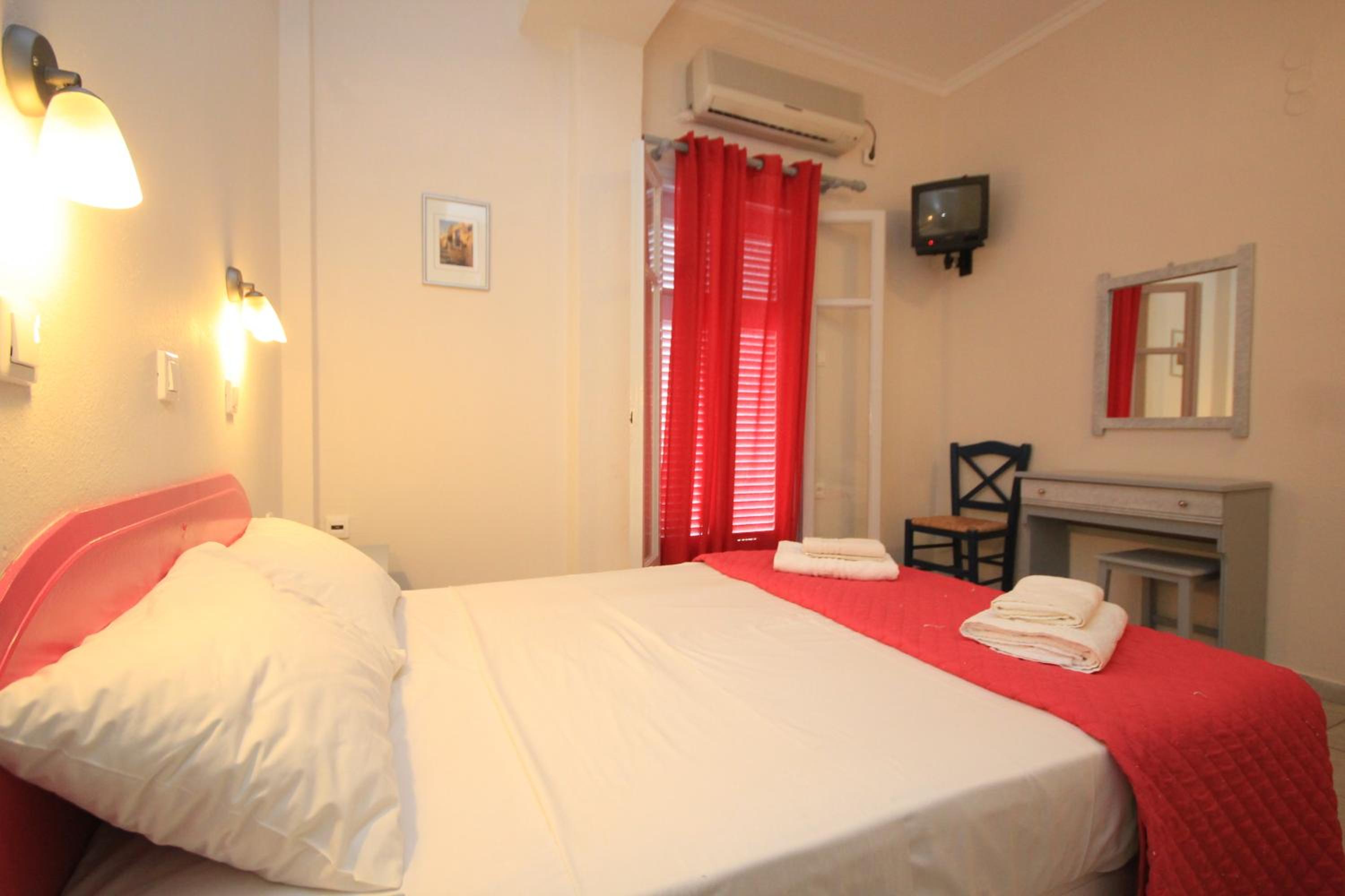 Triple Room with Garden View