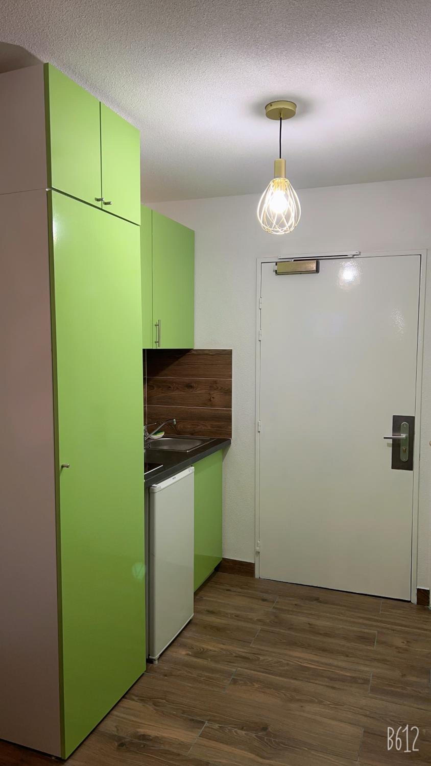 Studio Apartment photo 2