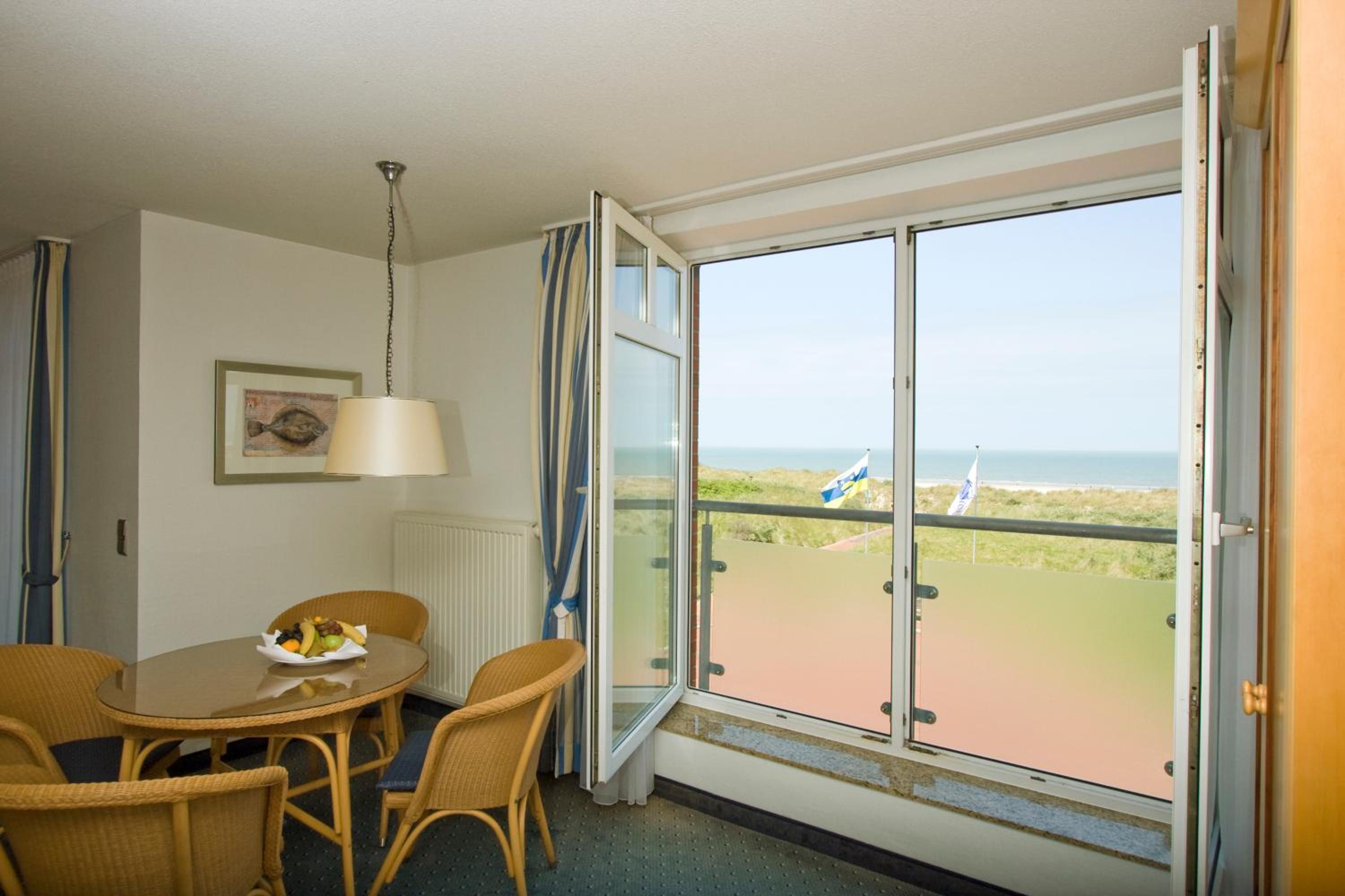 Suite with Sea View - Photo 5