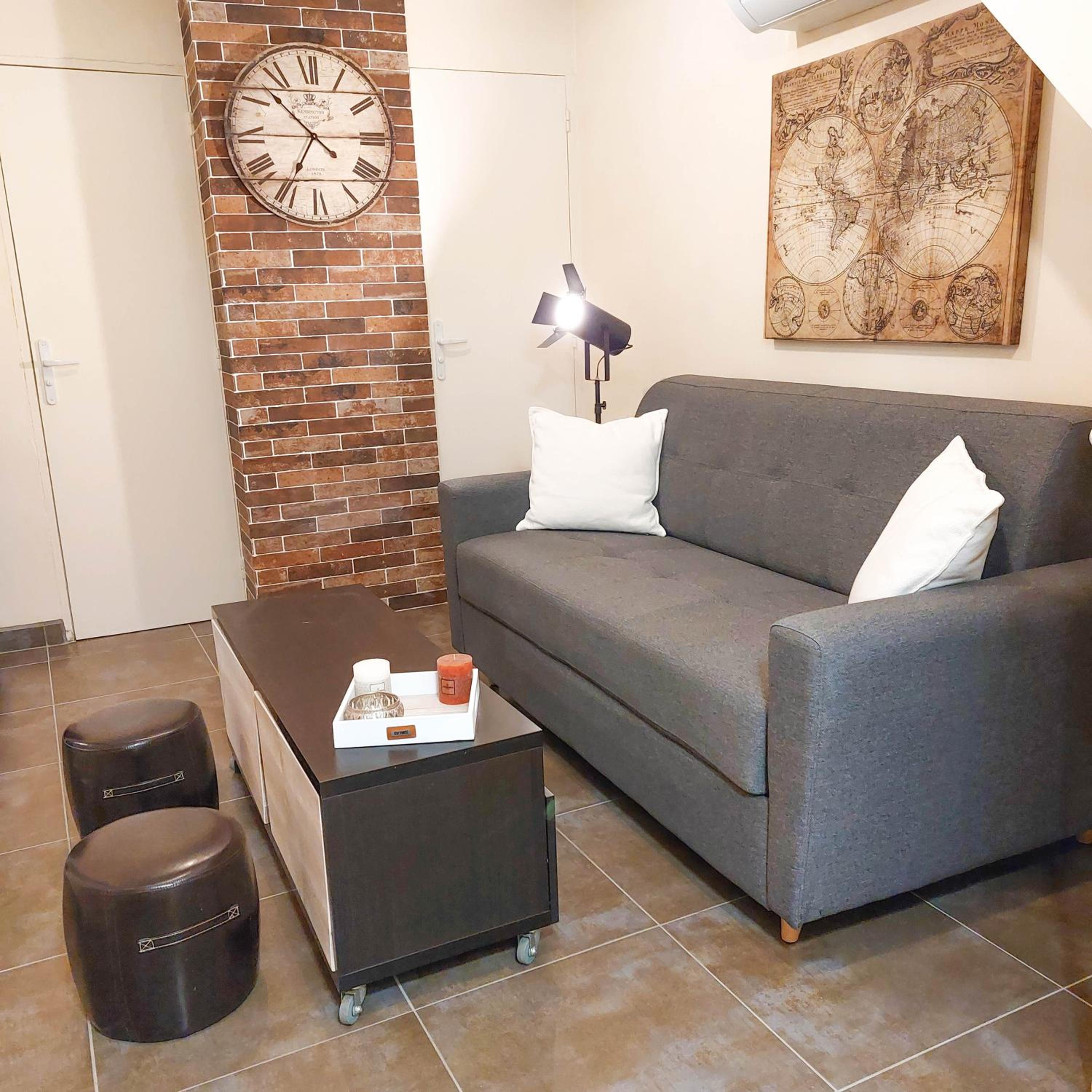 Apartment with Shower